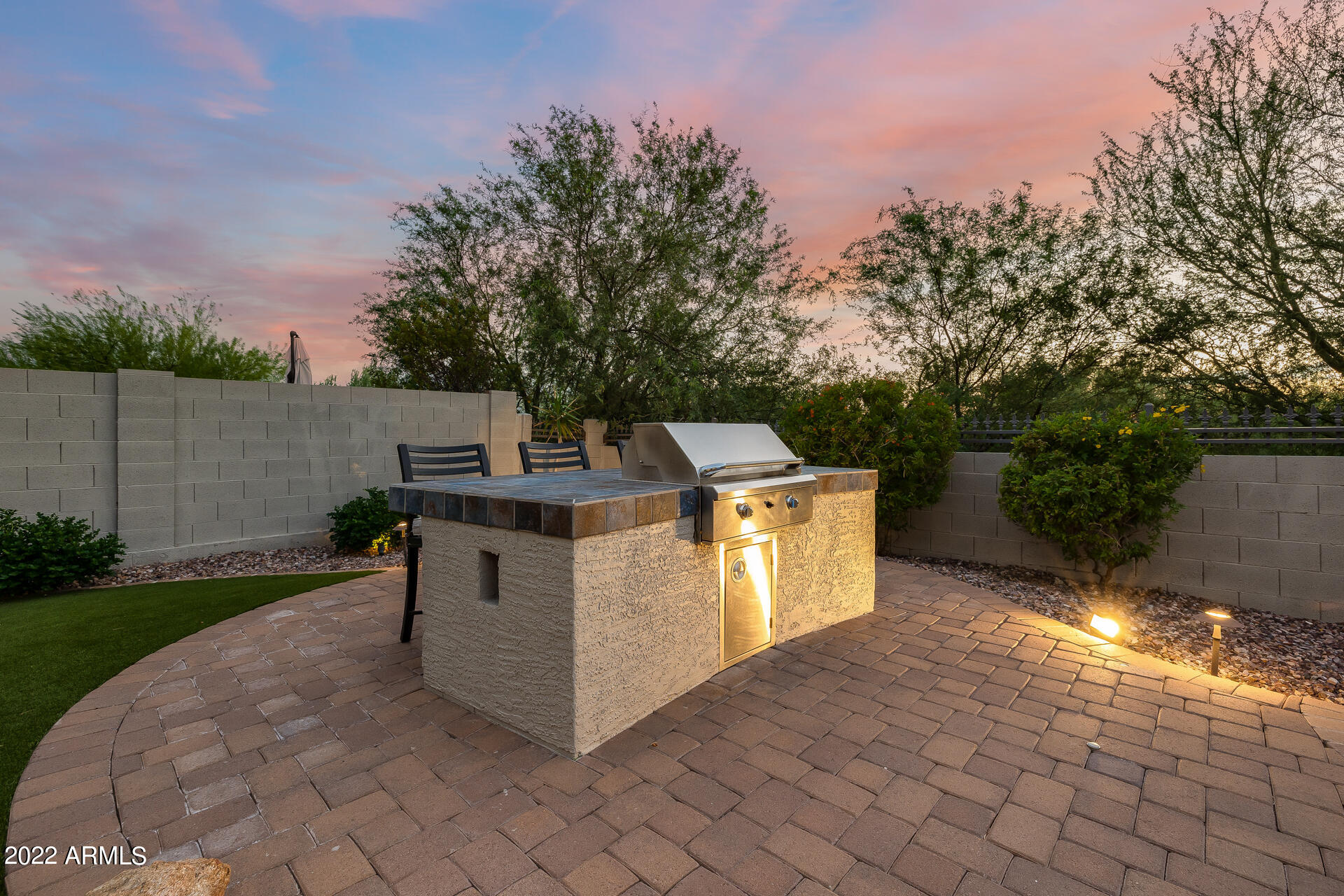 3534 N BOULDER CANYON Street