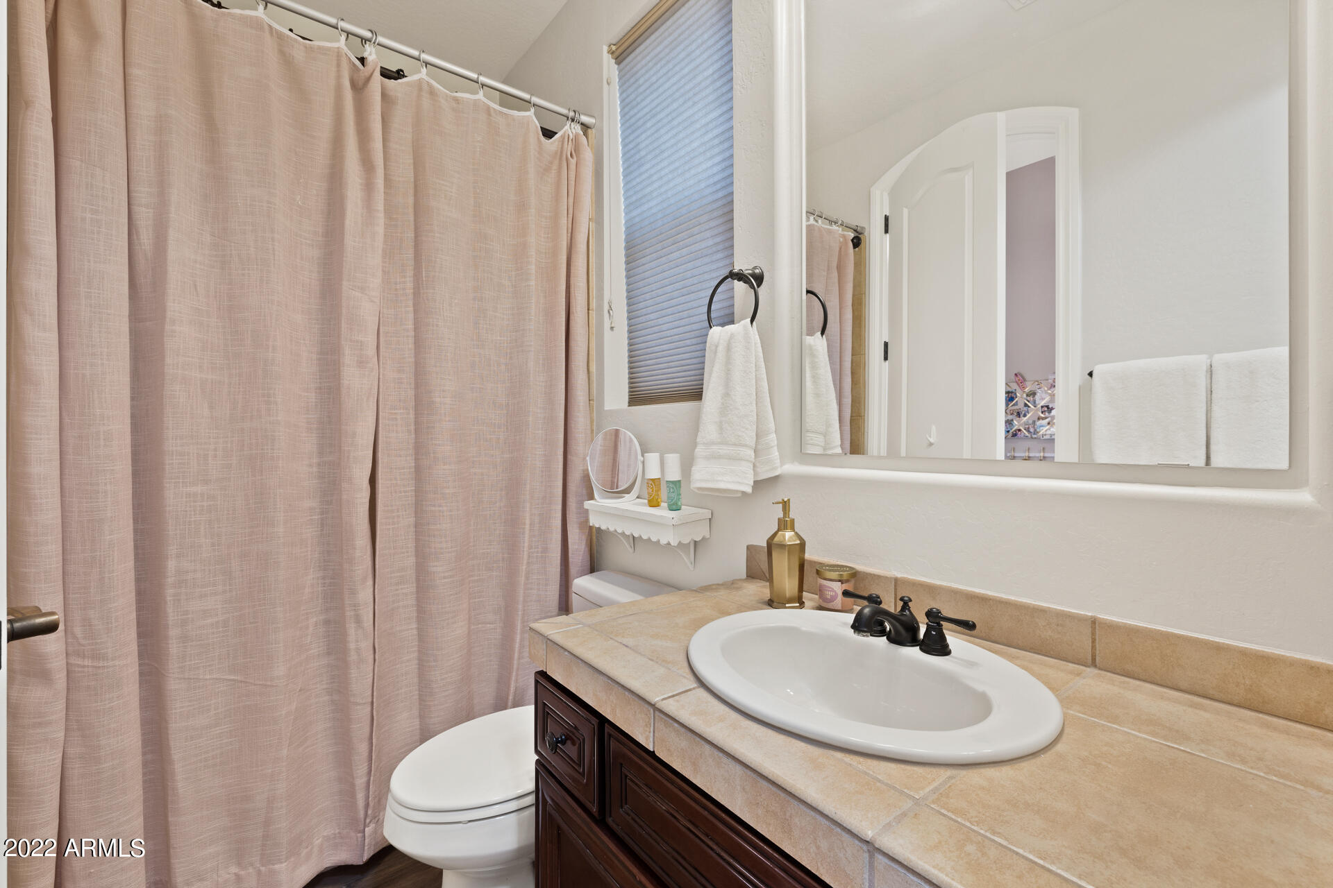 3534 N BOULDER CANYON Street