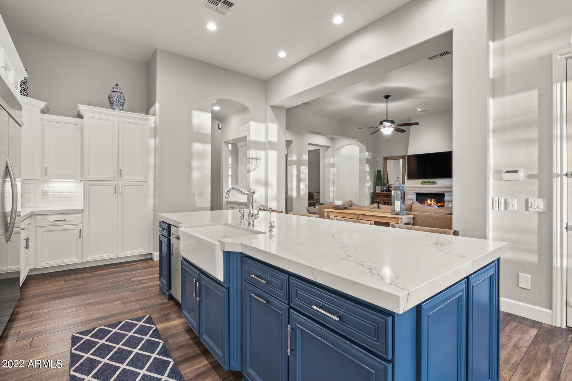 3534 N BOULDER CANYON Street