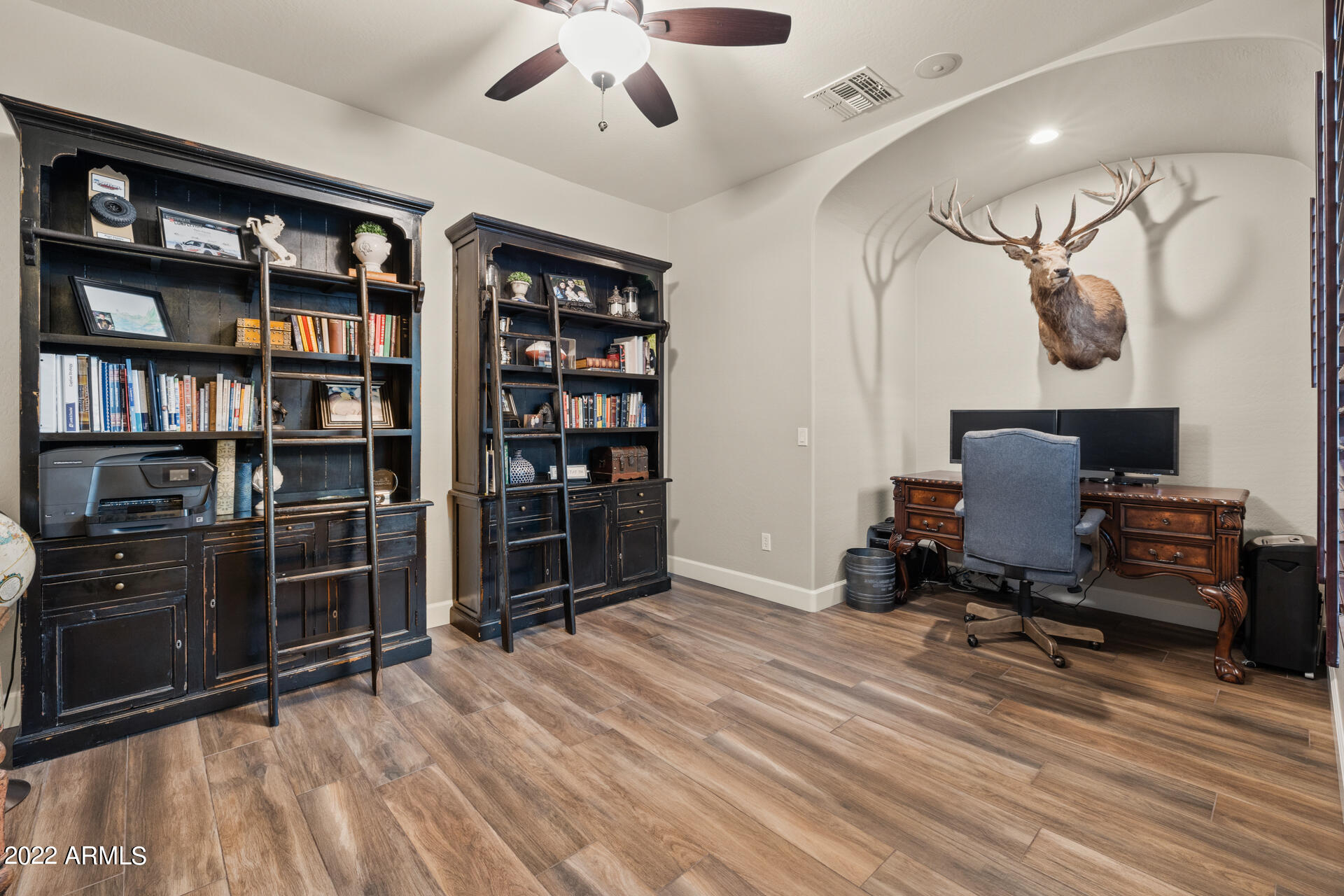 3534 N BOULDER CANYON Street