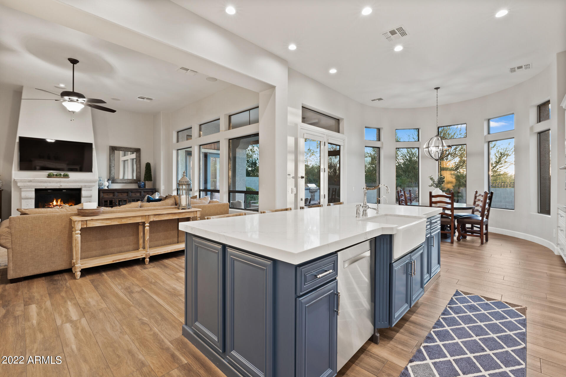 3534 N BOULDER CANYON Street