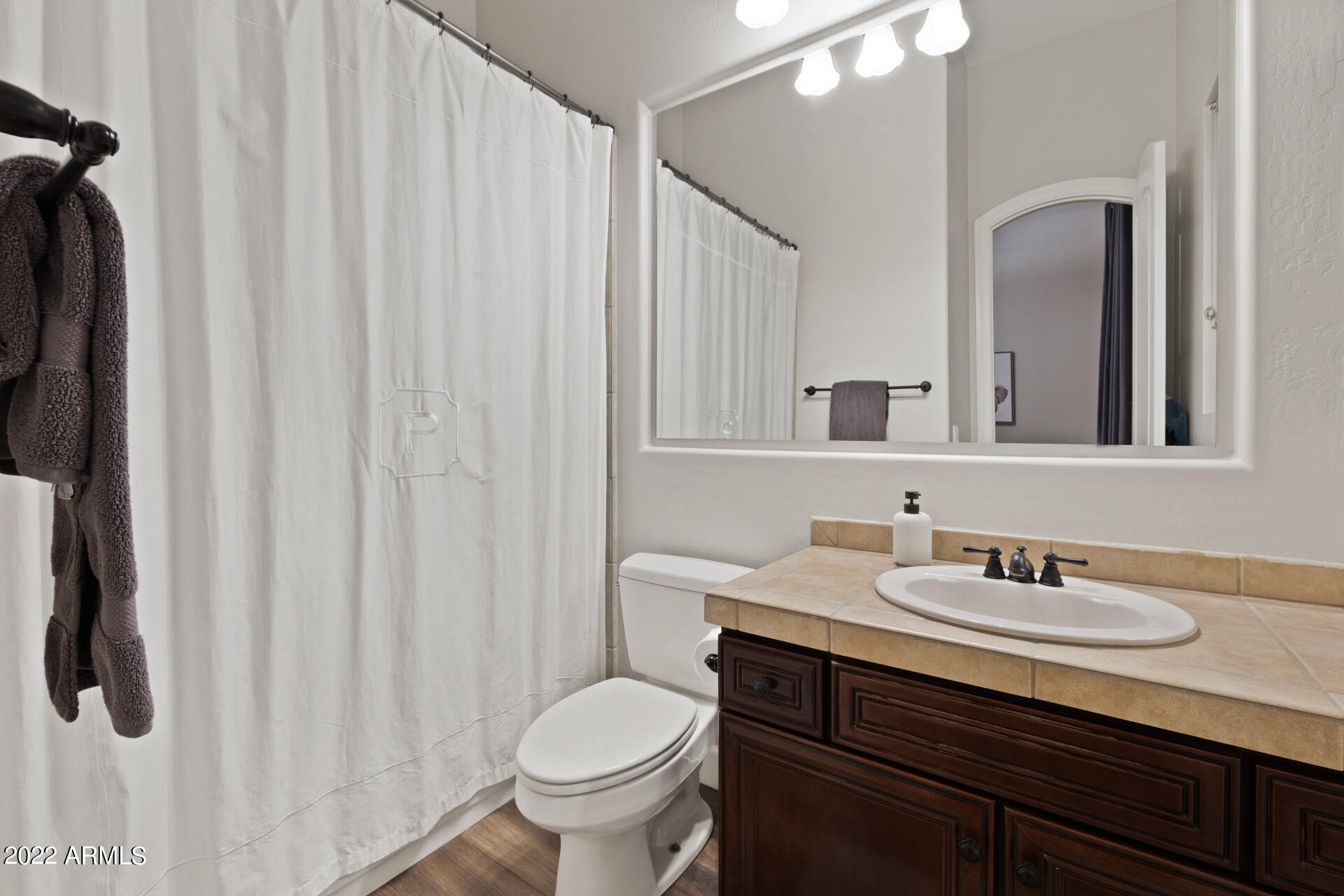 3534 N BOULDER CANYON Street