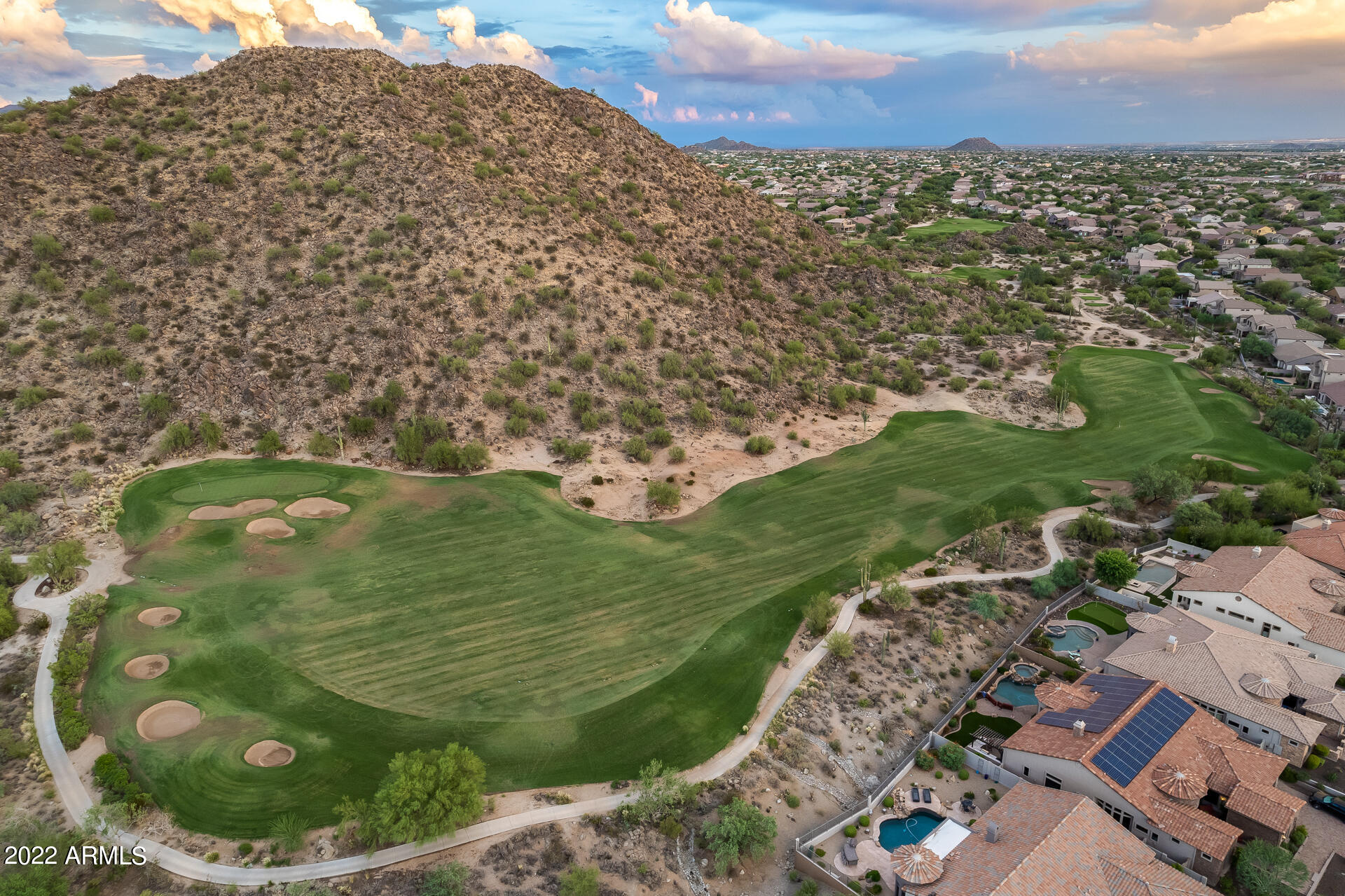 3534 N BOULDER CANYON Street