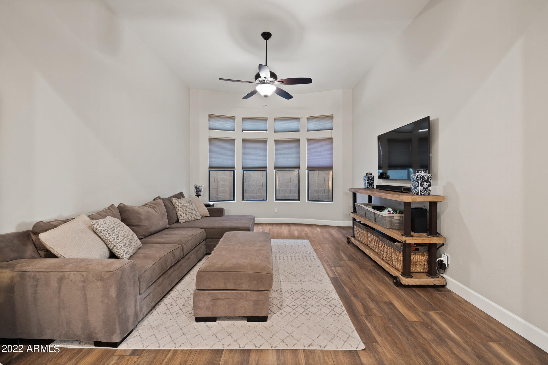 3534 N BOULDER CANYON Street