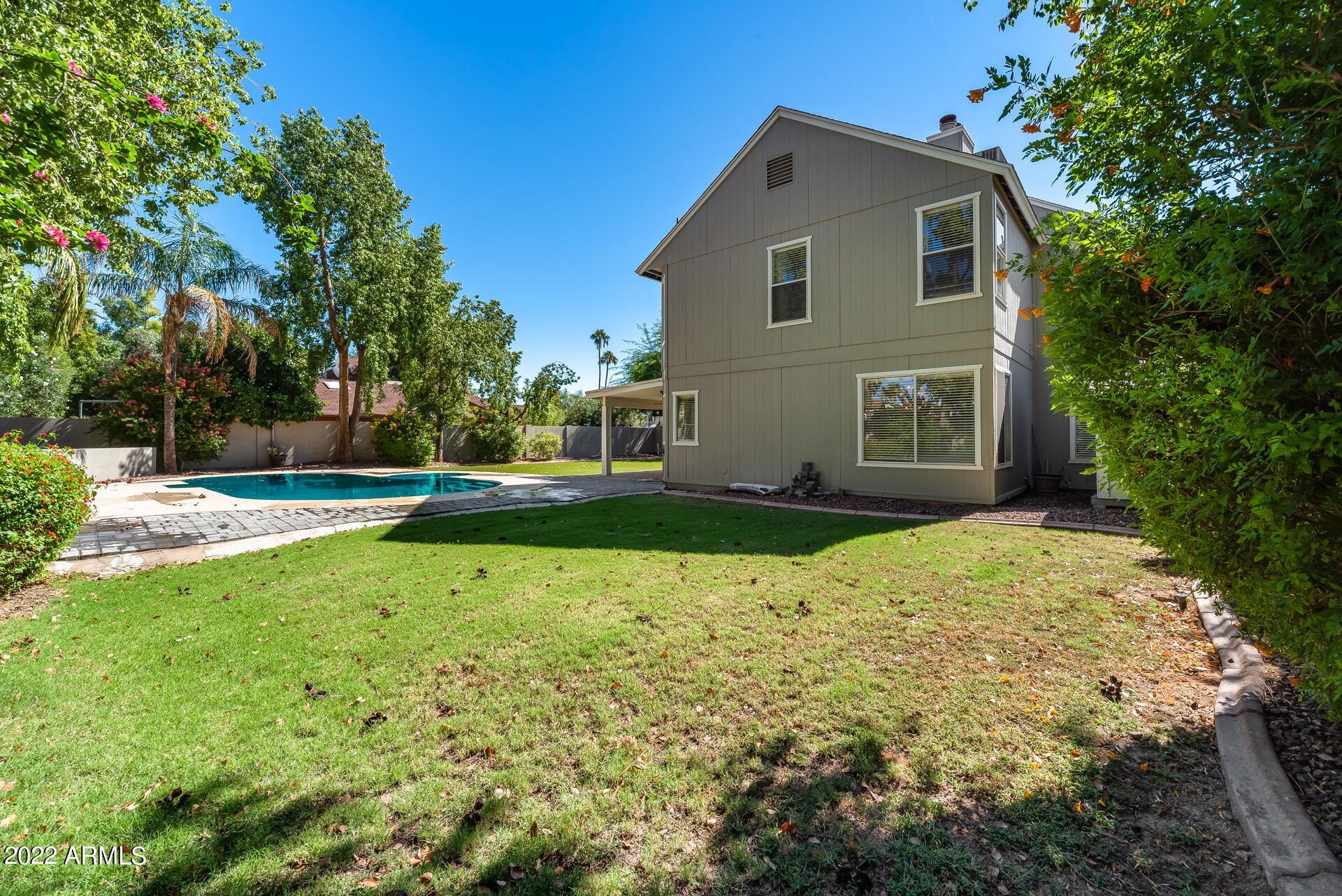 4818 E HILLERY Drive