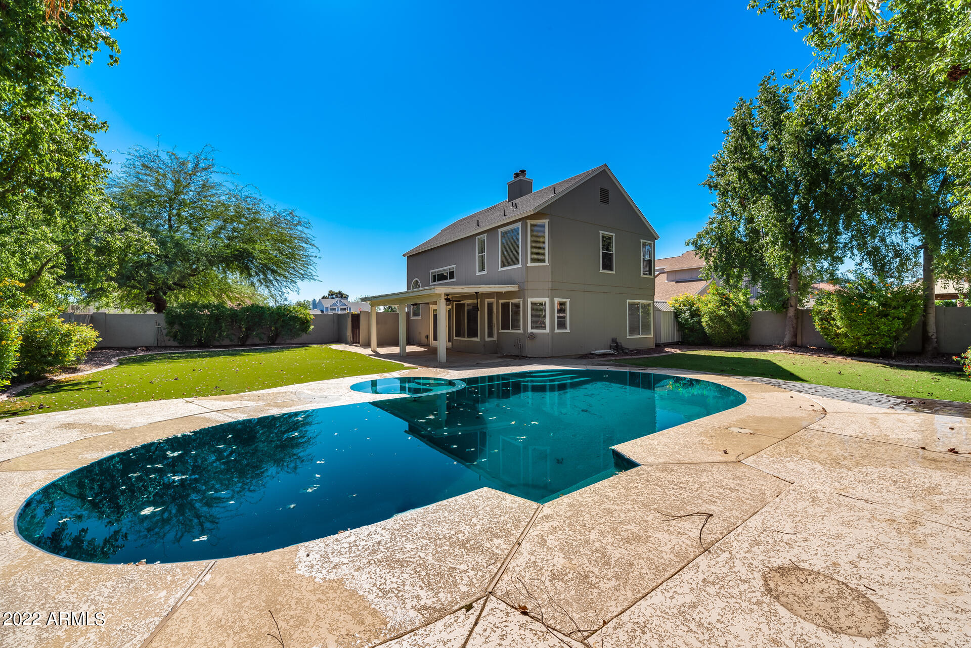 4818 E HILLERY Drive