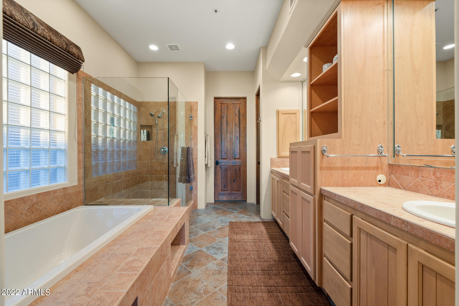 11171 E DESERT VISTA Drive