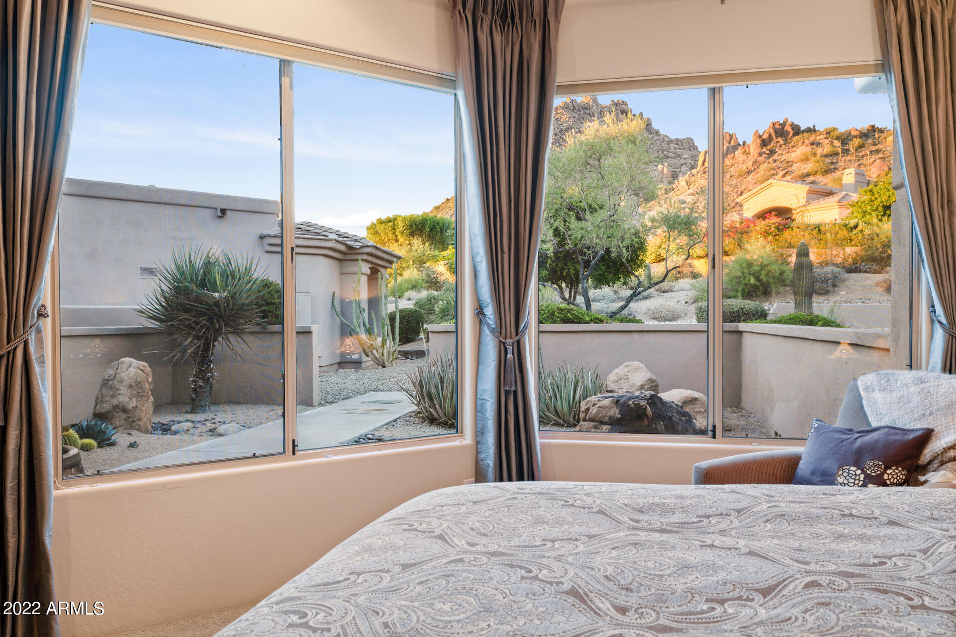 11171 E DESERT VISTA Drive