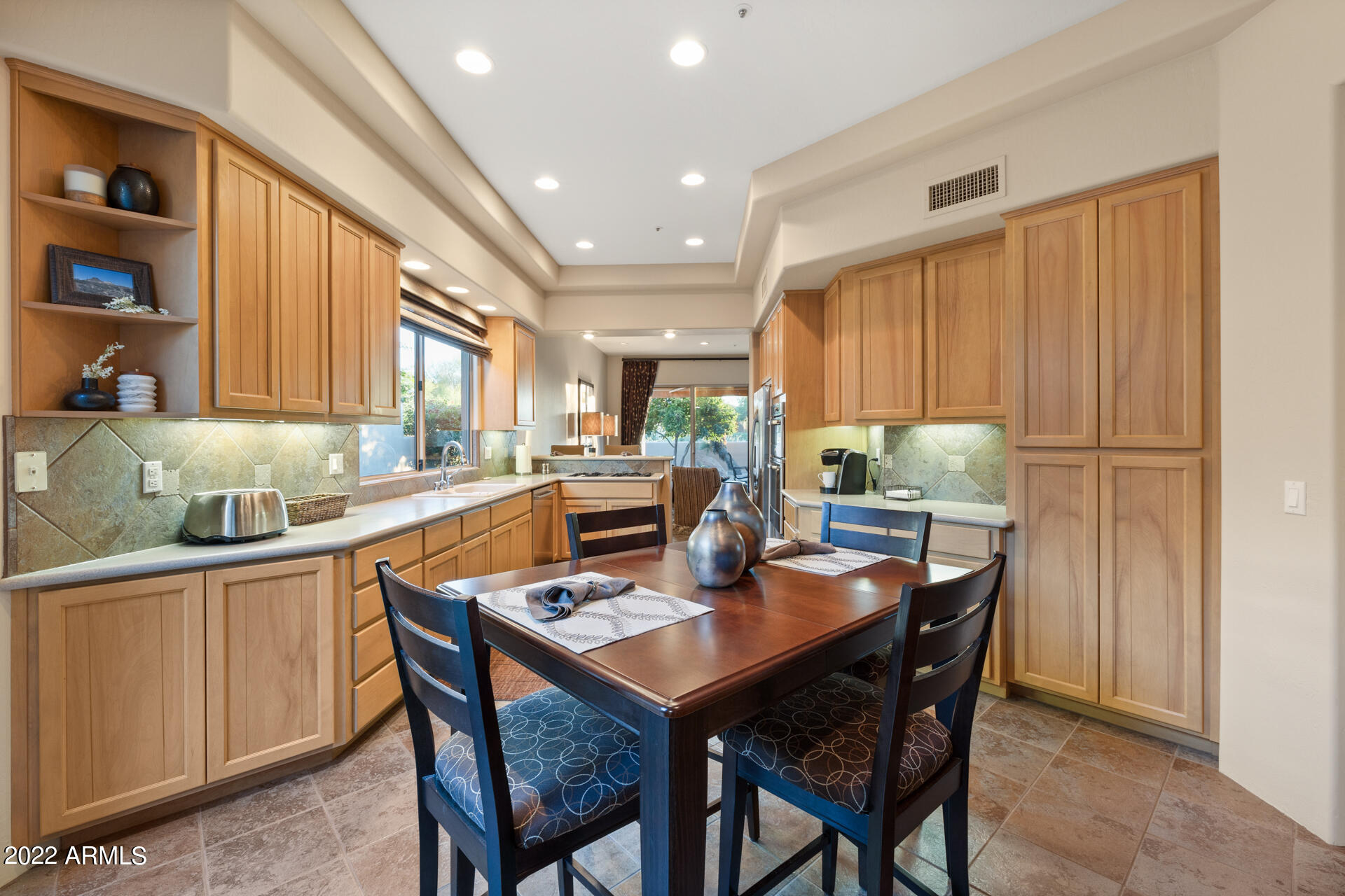 11171 E DESERT VISTA Drive