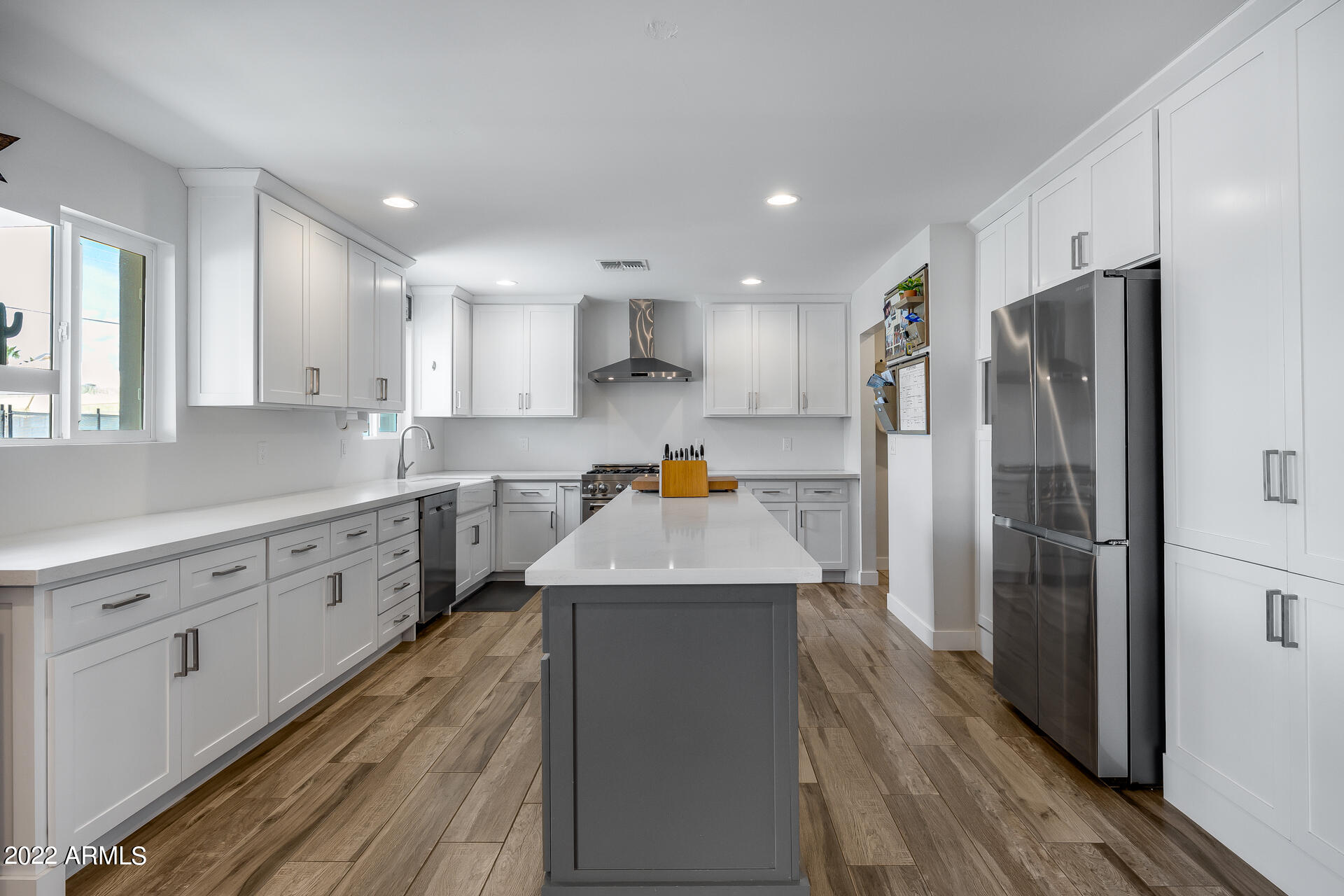 8508 E HEATHERBRAE Avenue