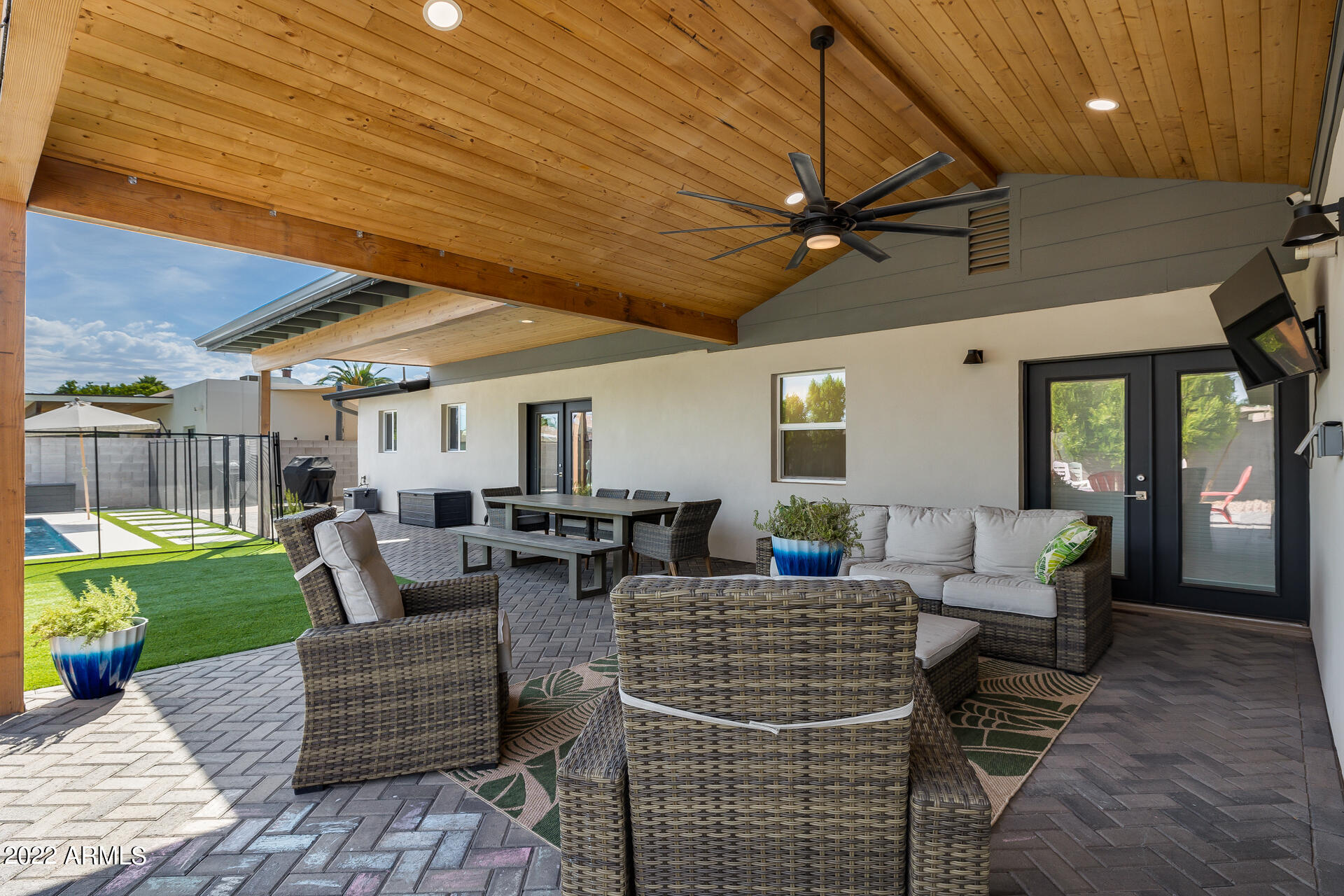 8508 E HEATHERBRAE Avenue