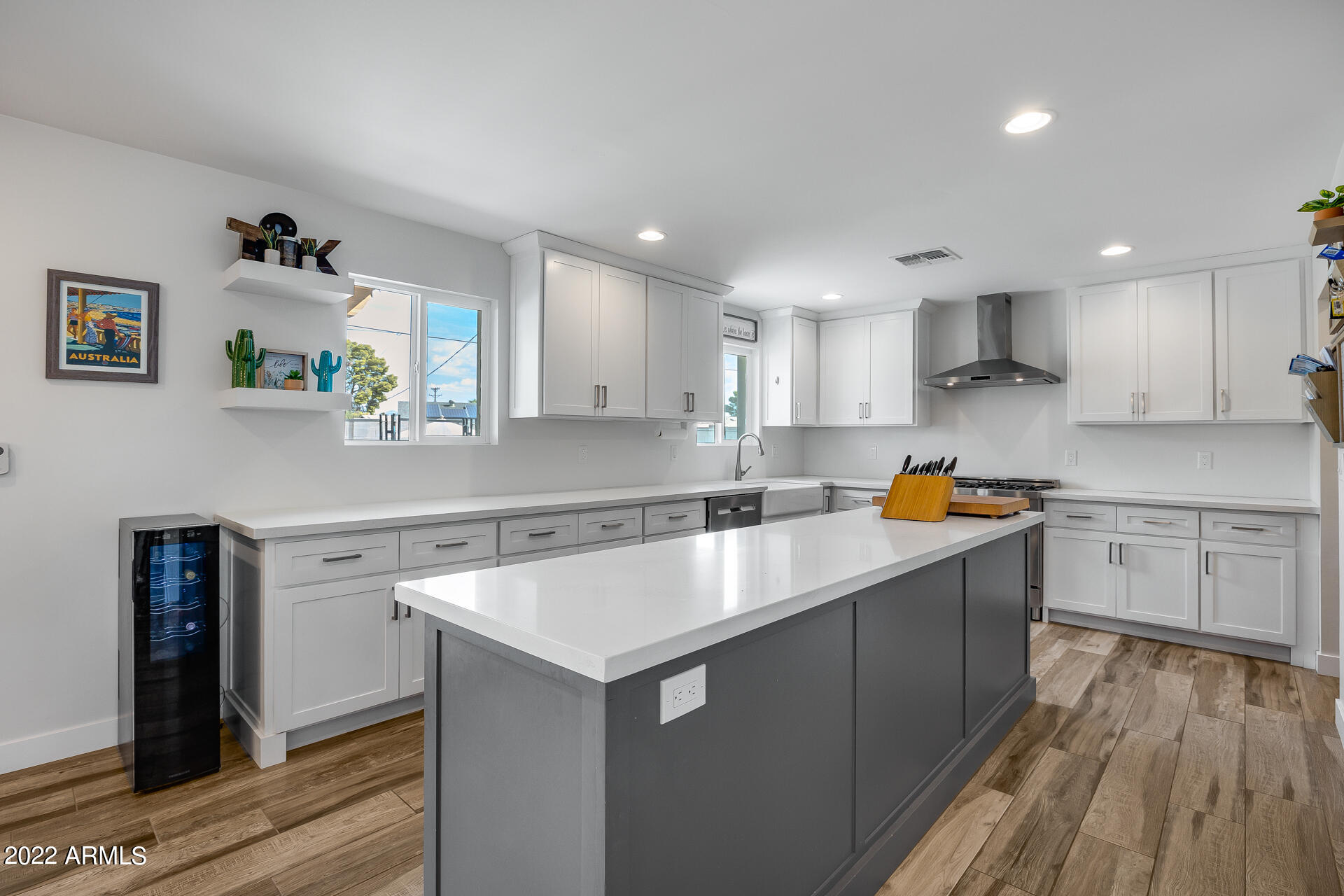 8508 E HEATHERBRAE Avenue