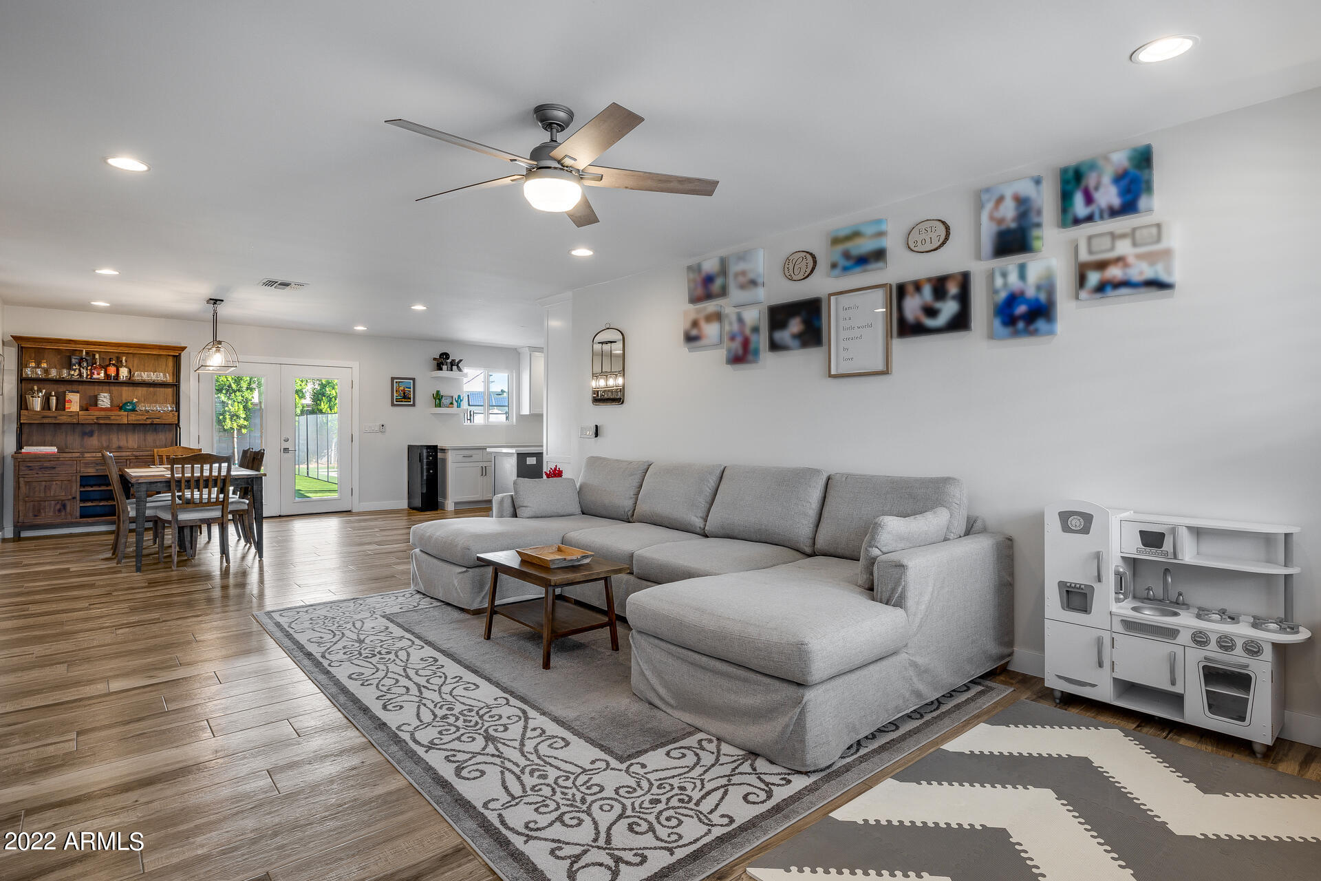 8508 E HEATHERBRAE Avenue