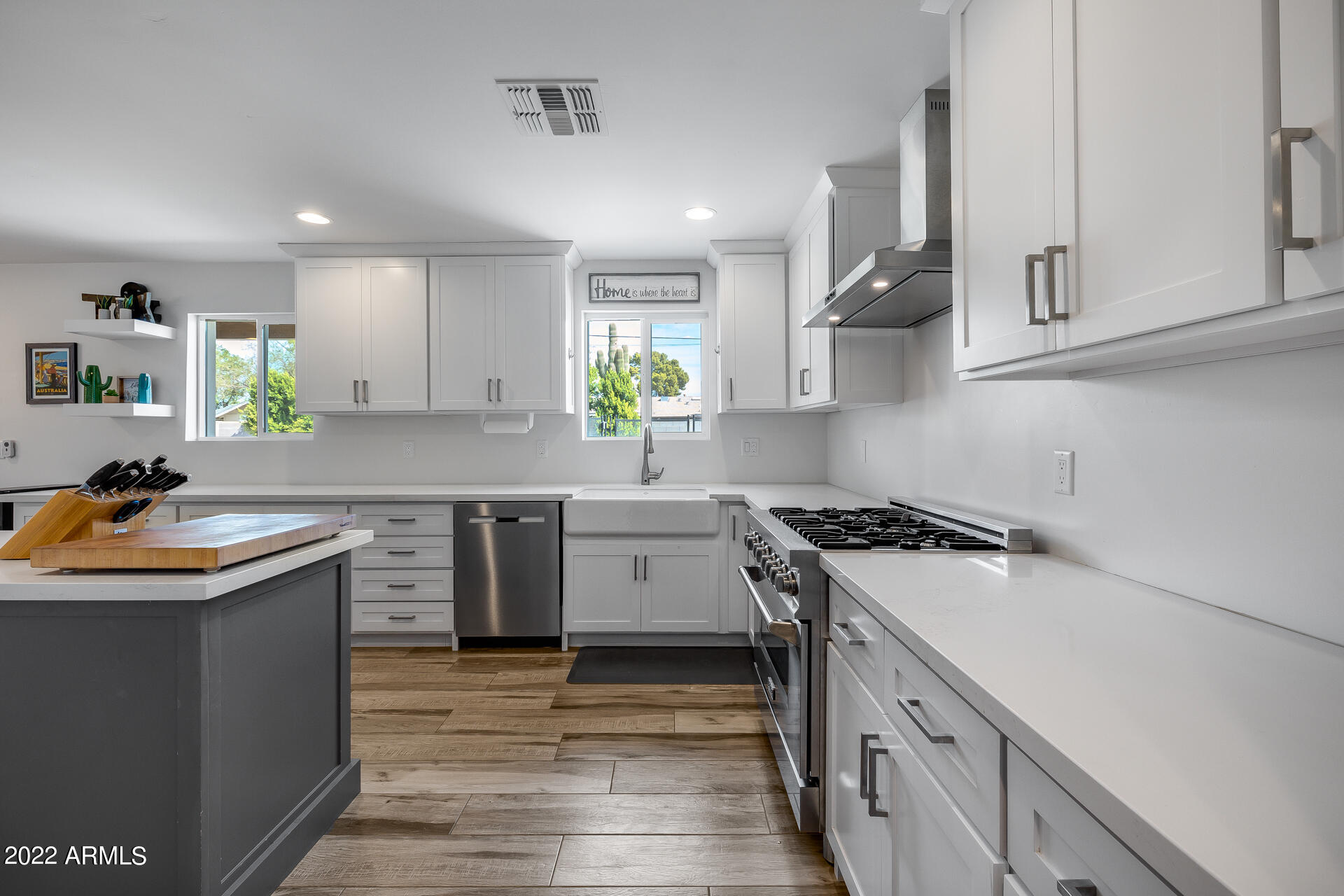 8508 E HEATHERBRAE Avenue