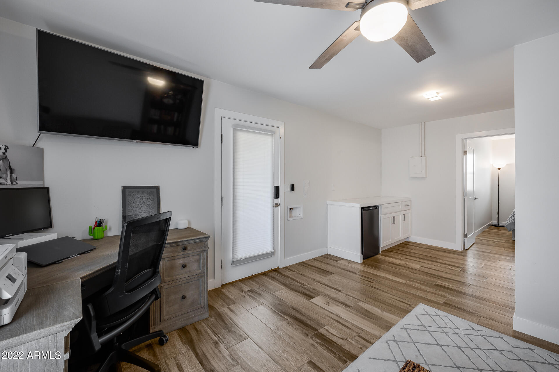 8508 E HEATHERBRAE Avenue