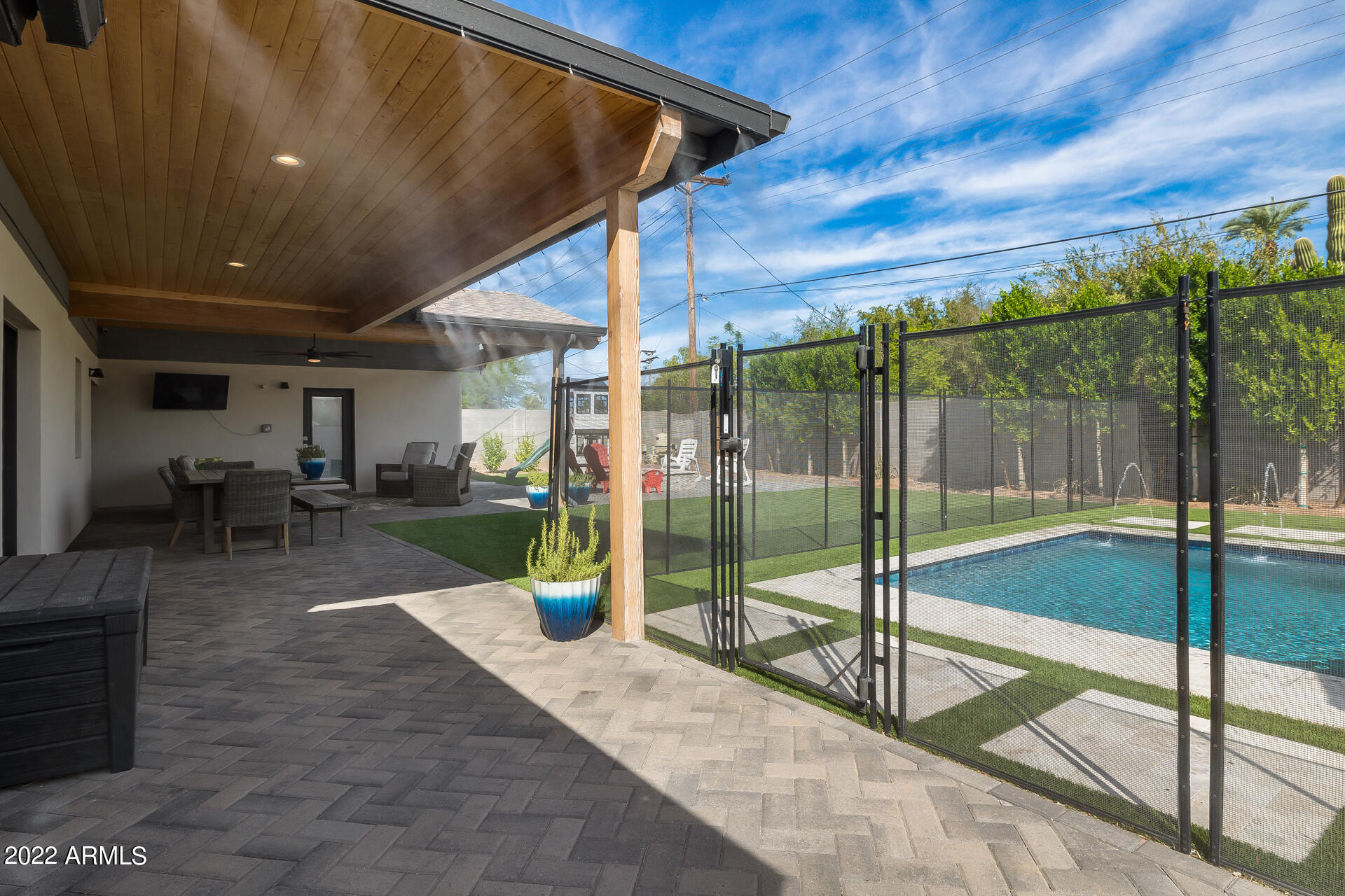 8508 E HEATHERBRAE Avenue