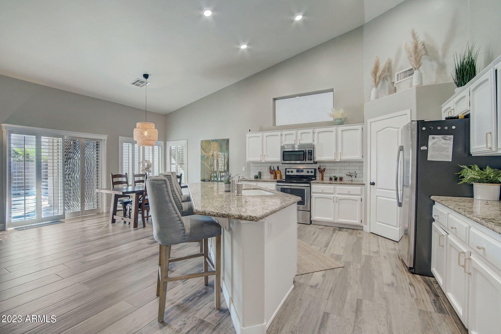 5125 E VILLA RITA Drive