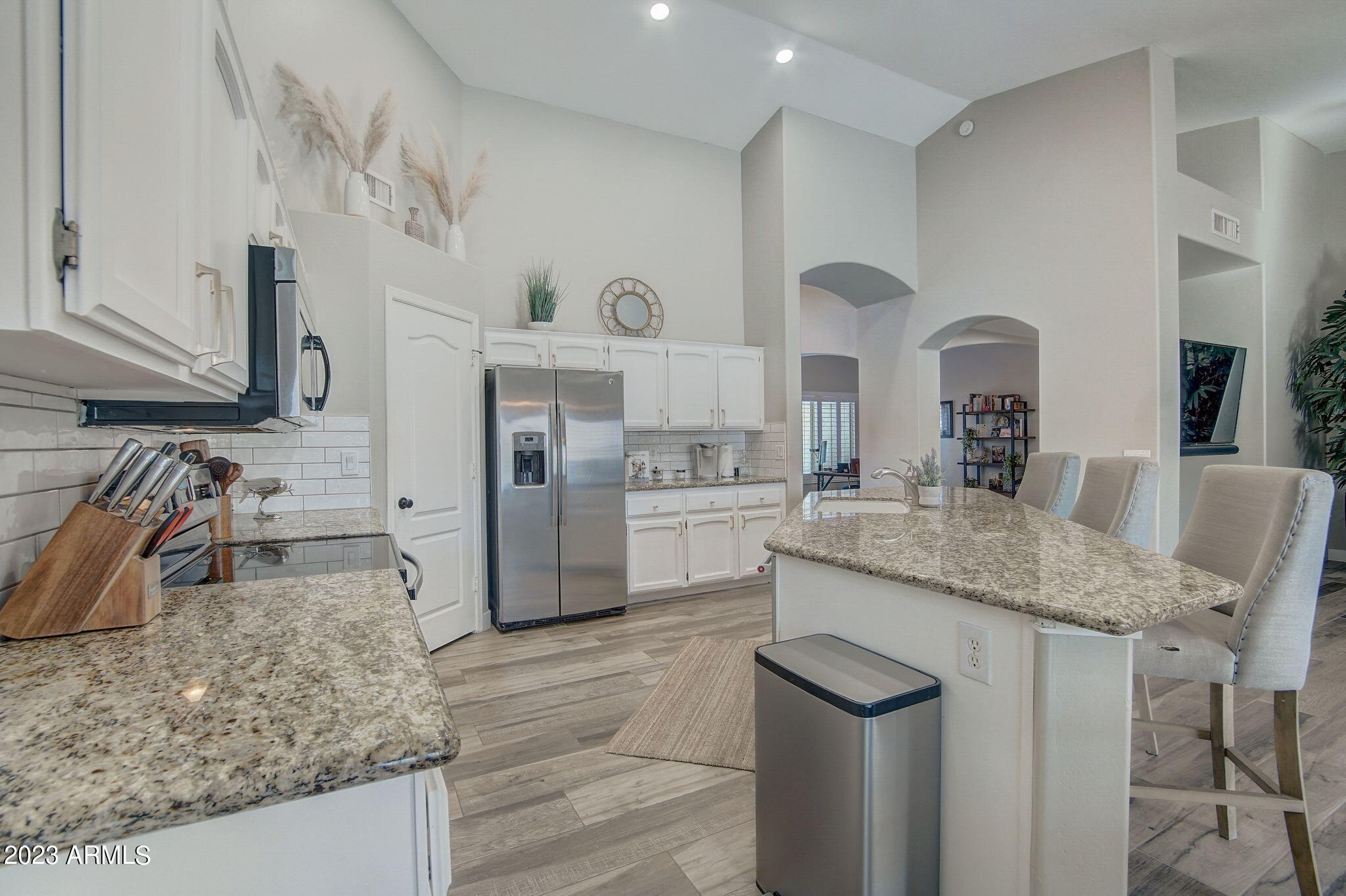 5125 E VILLA RITA Drive