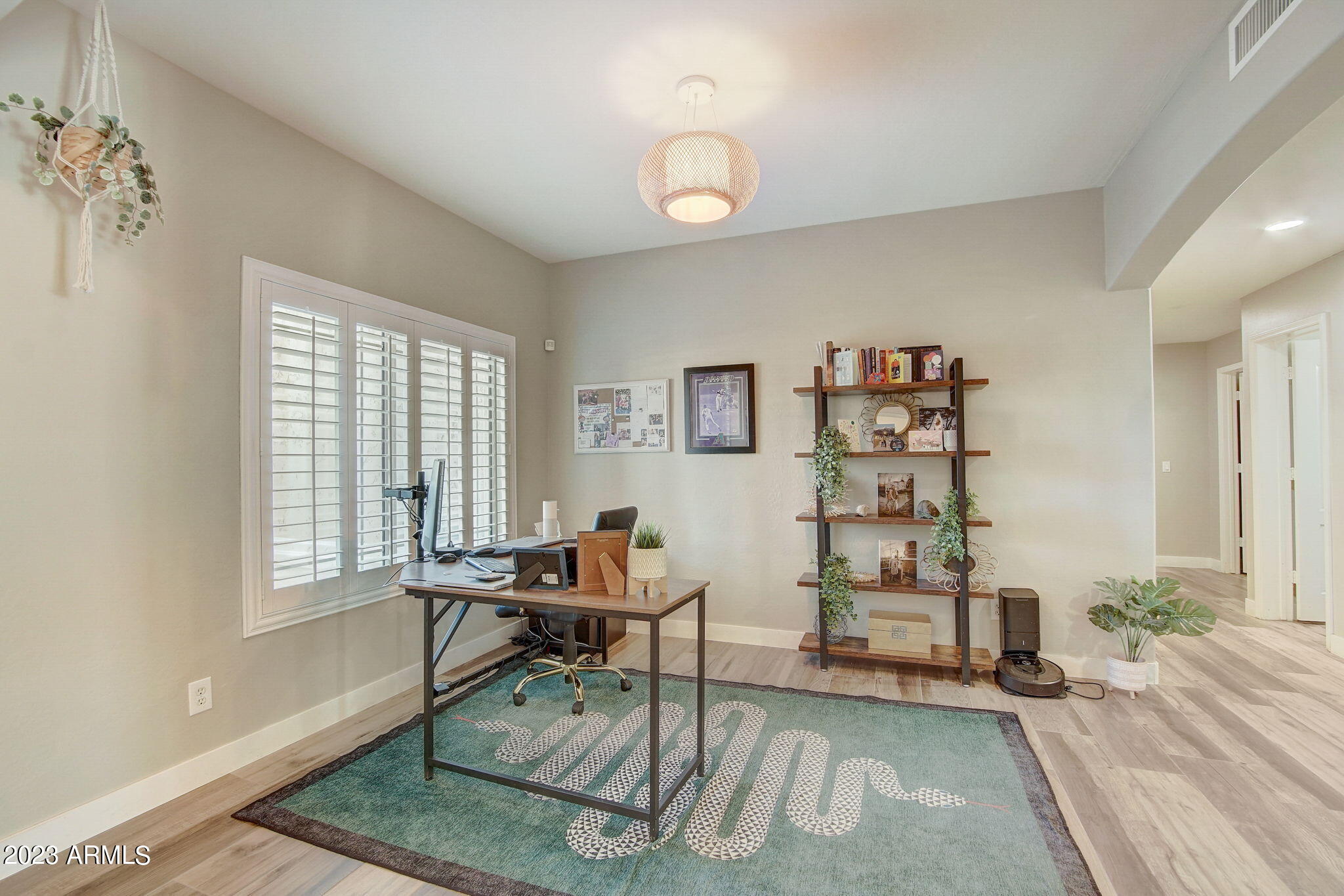 5125 E VILLA RITA Drive