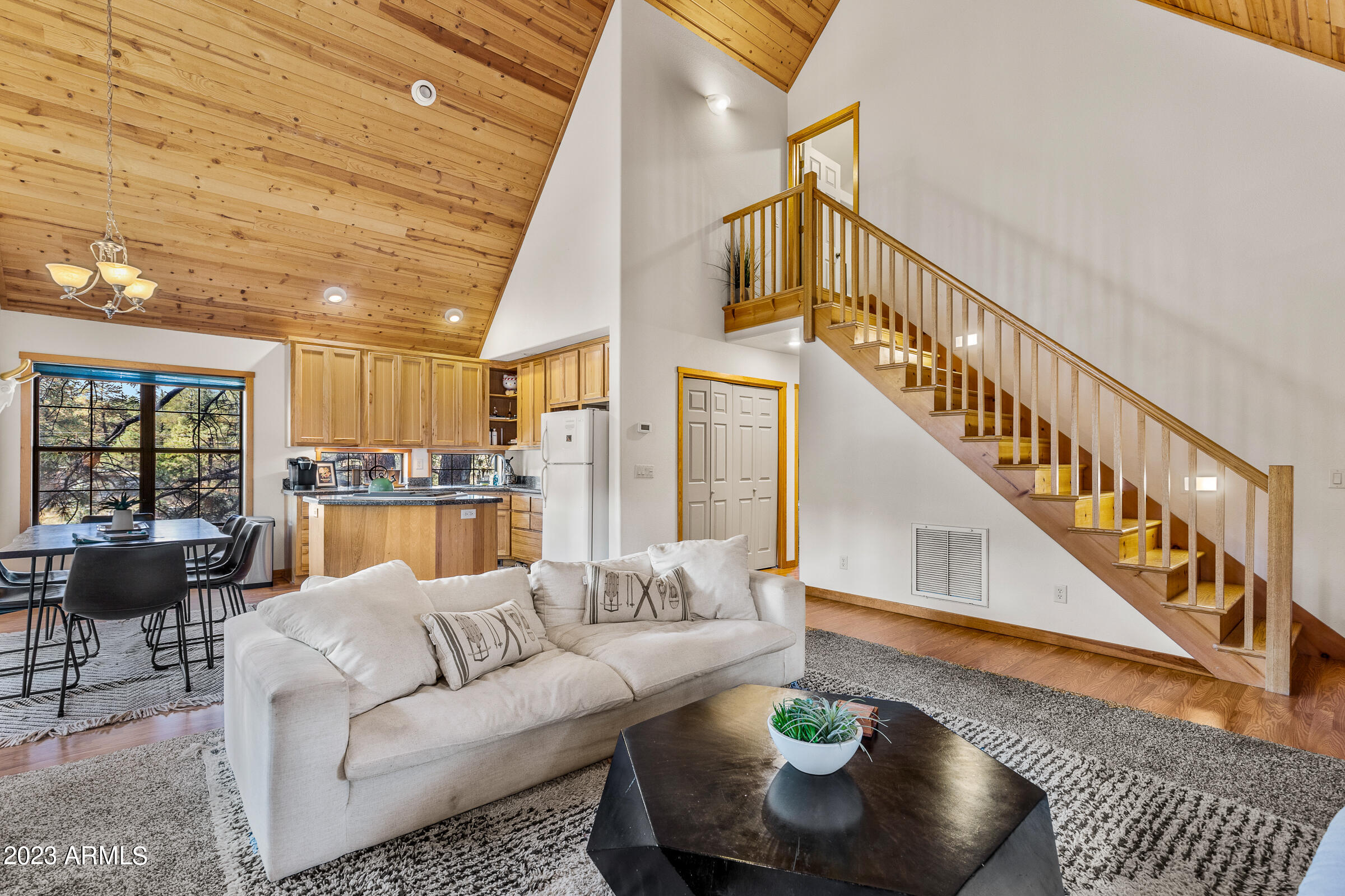 3056 SHIPROCK OVI --