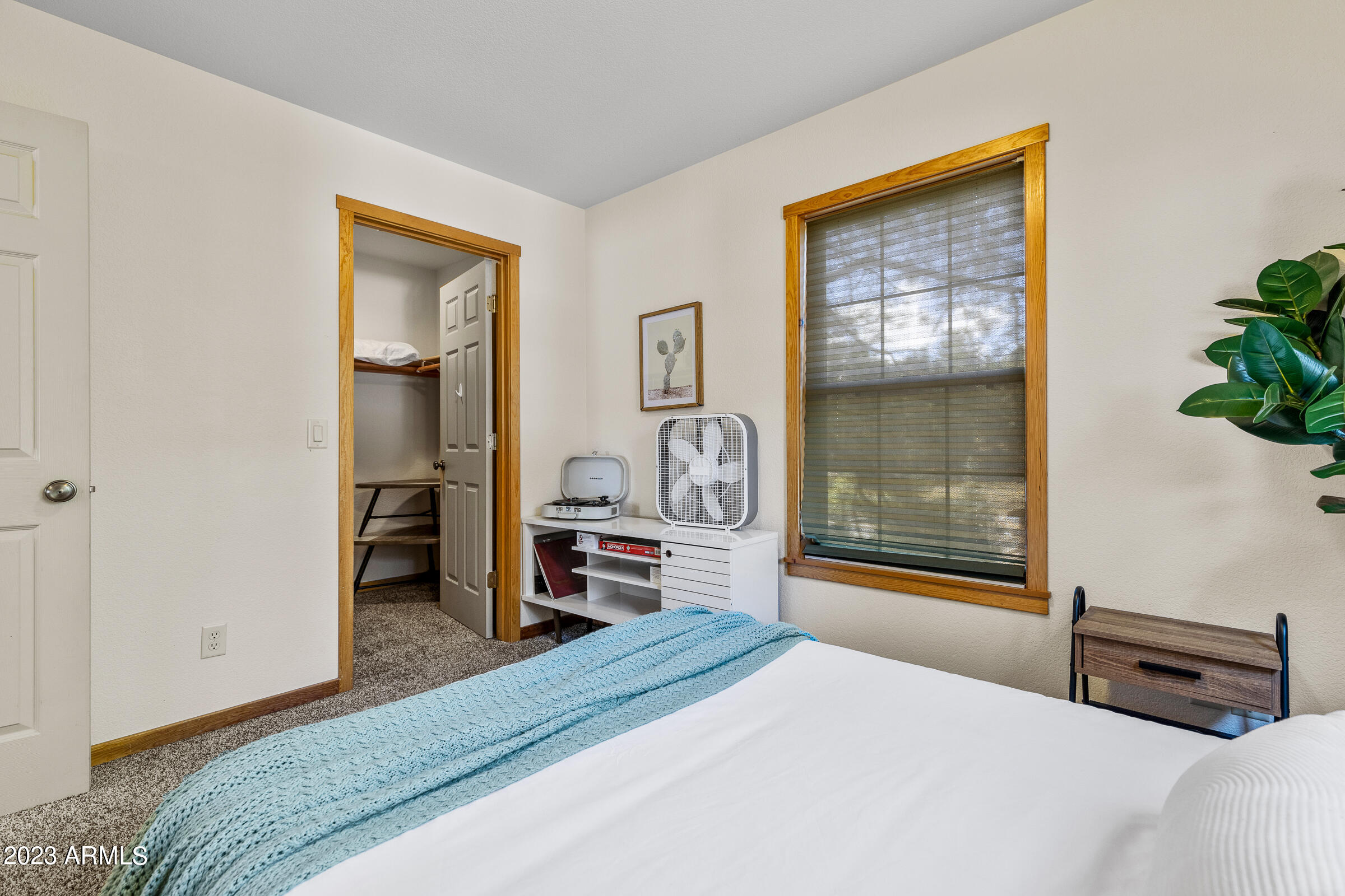 3056 SHIPROCK OVI --