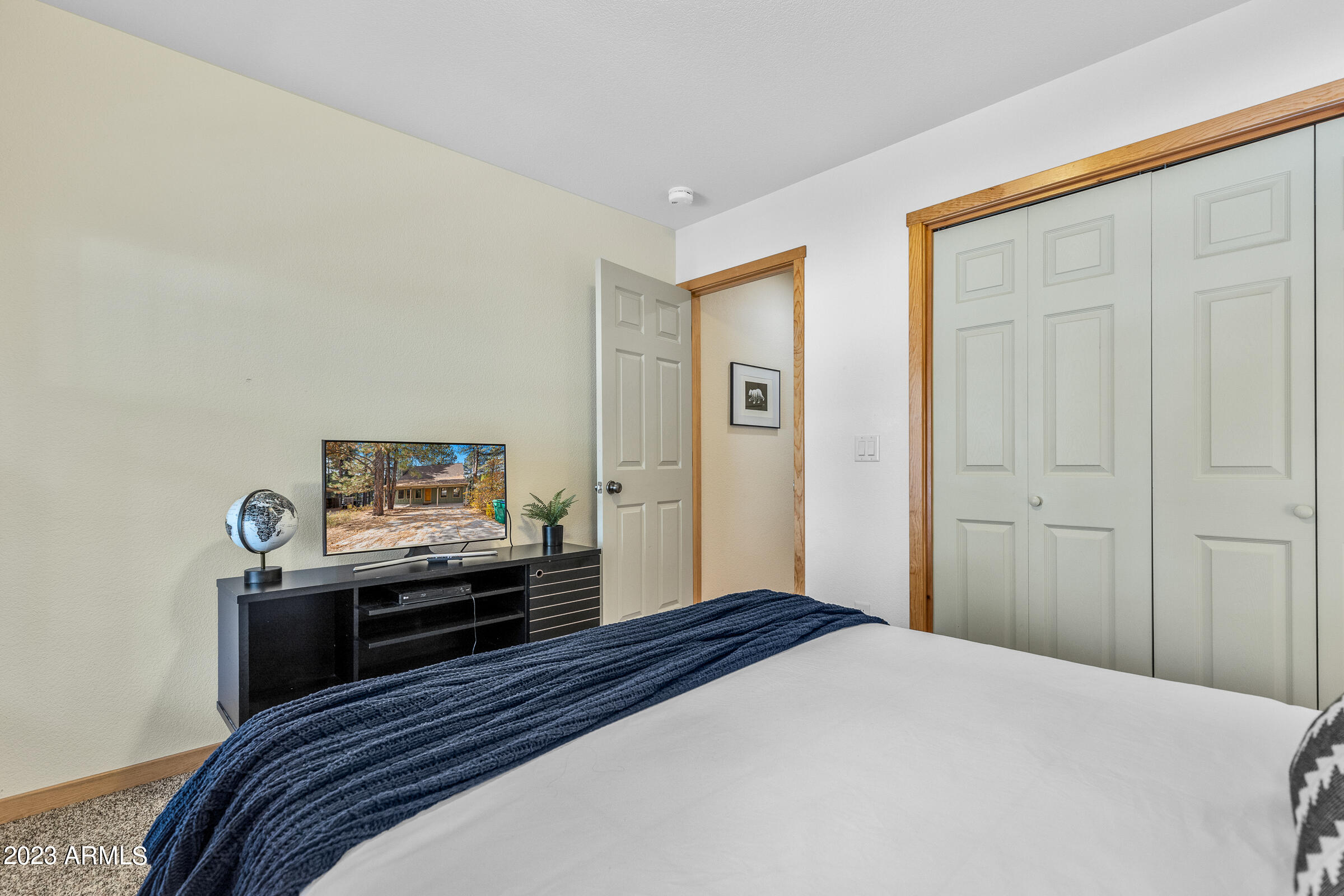 3056 SHIPROCK OVI --