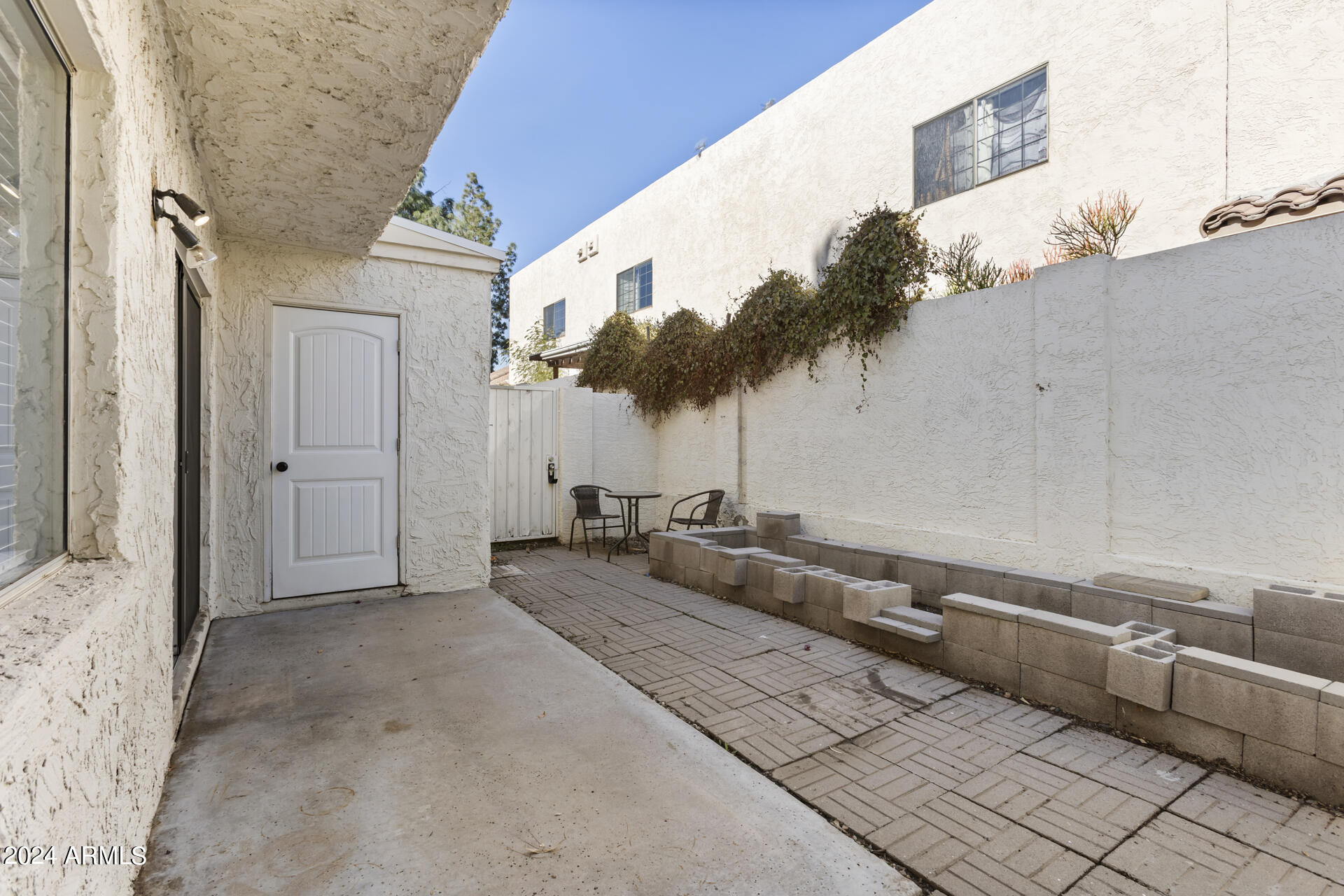 8502 N CENTRAL Avenue # 13