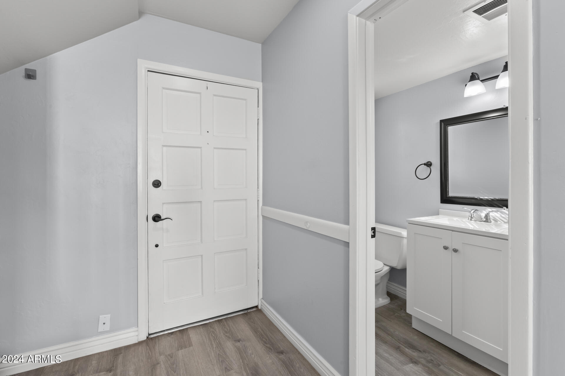 8502 N CENTRAL Avenue # 13