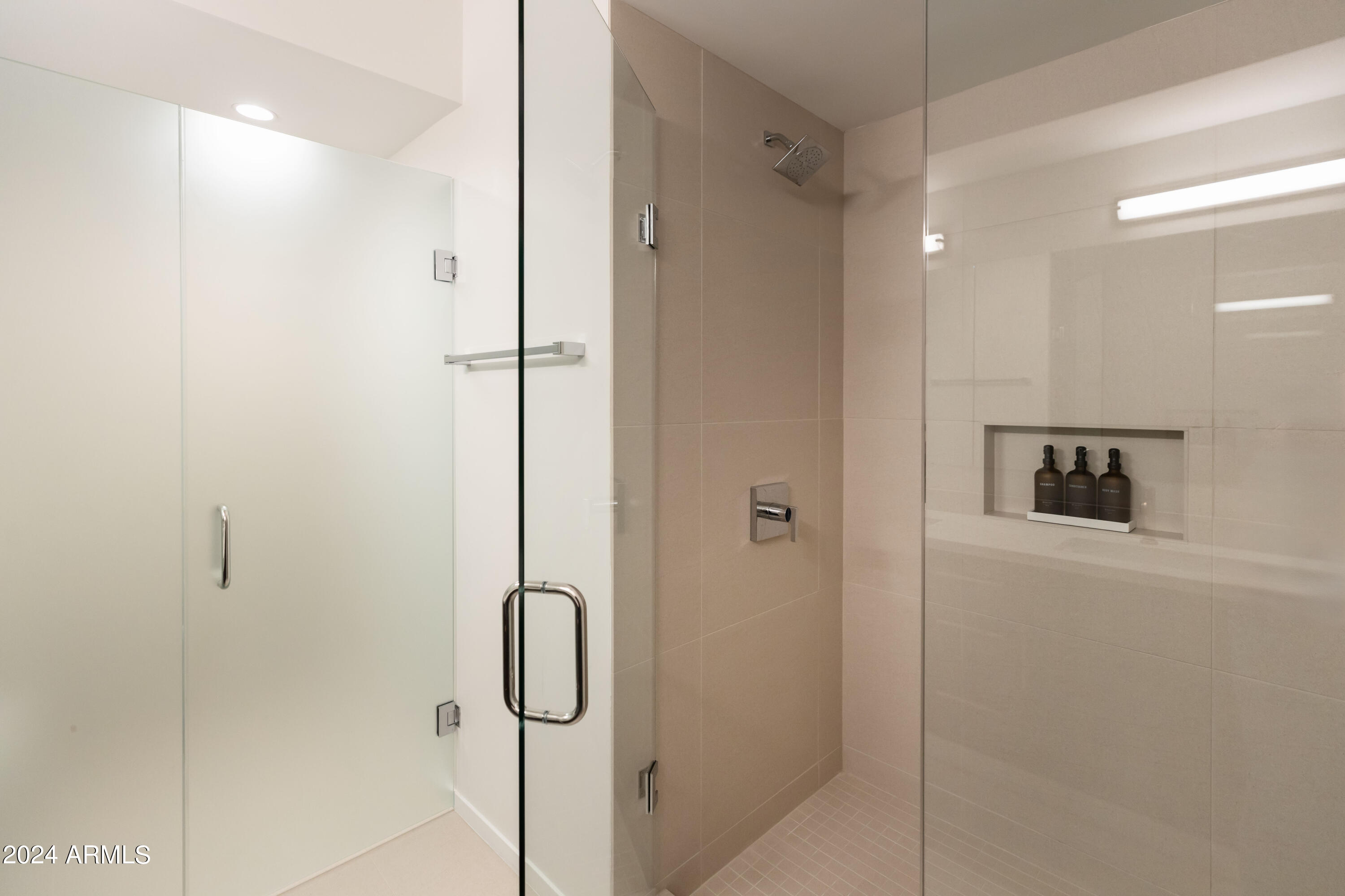 7180 E KIERLAND Boulevard # 213