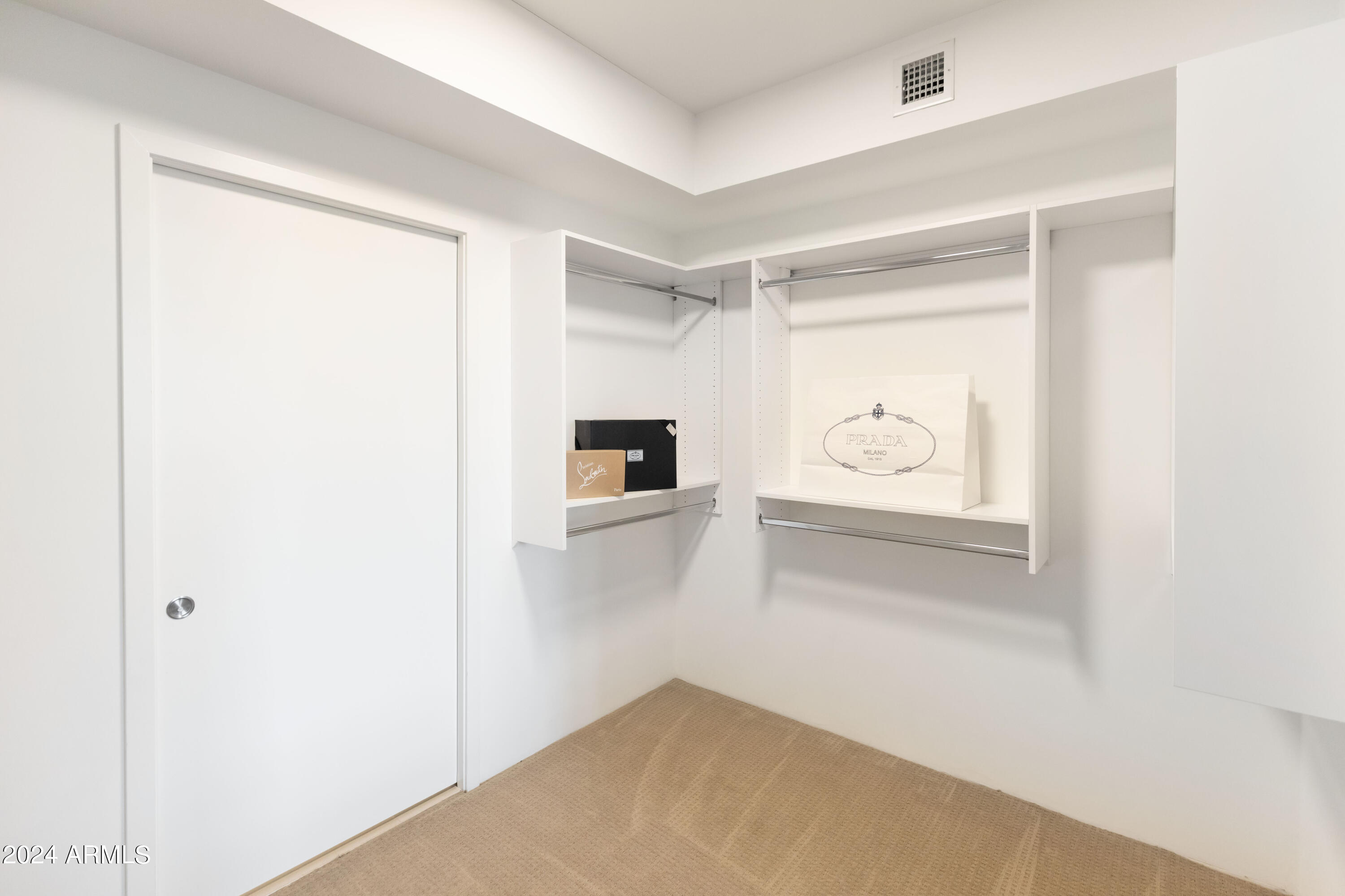 7180 E KIERLAND Boulevard # 213