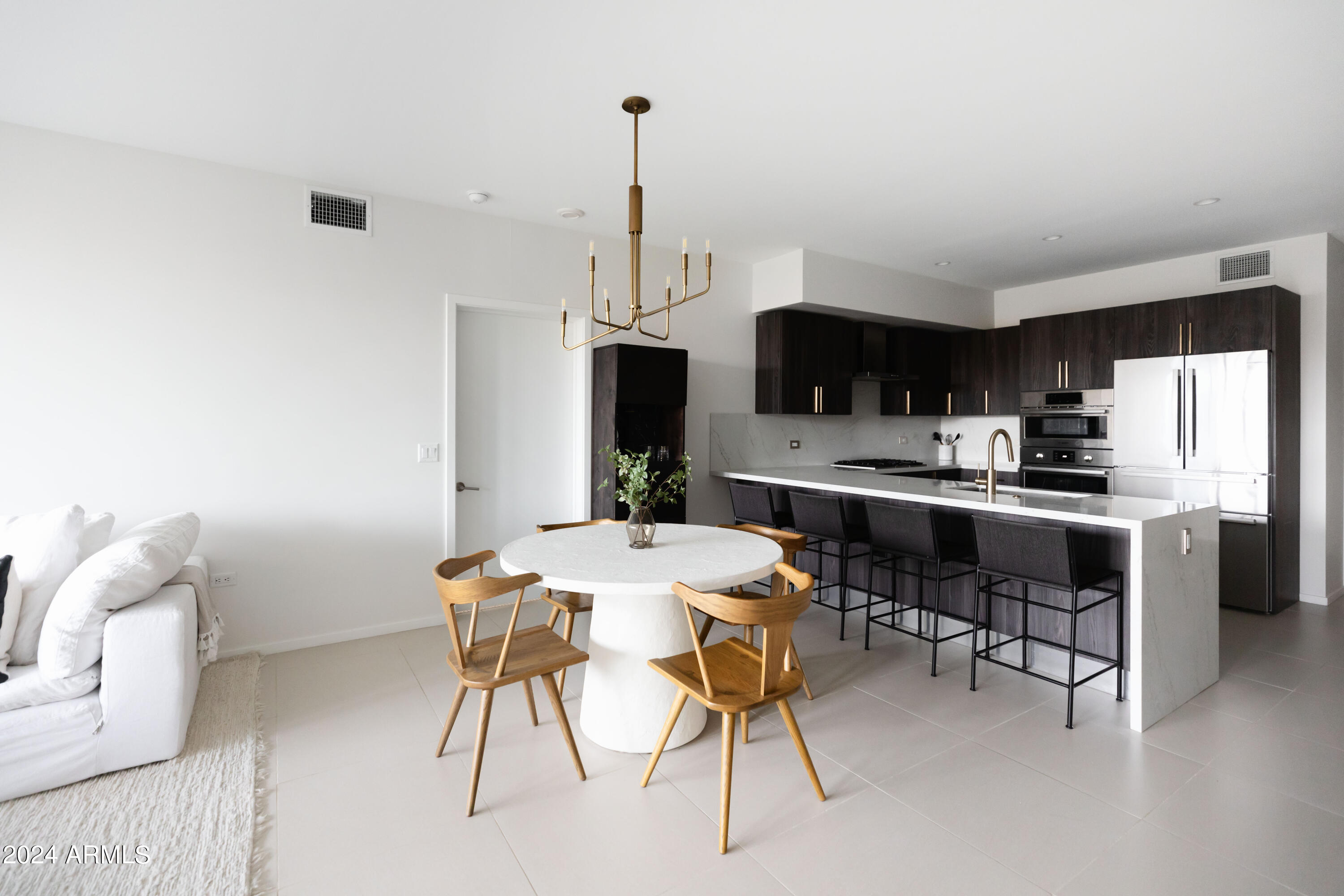 7180 E KIERLAND Boulevard # 213