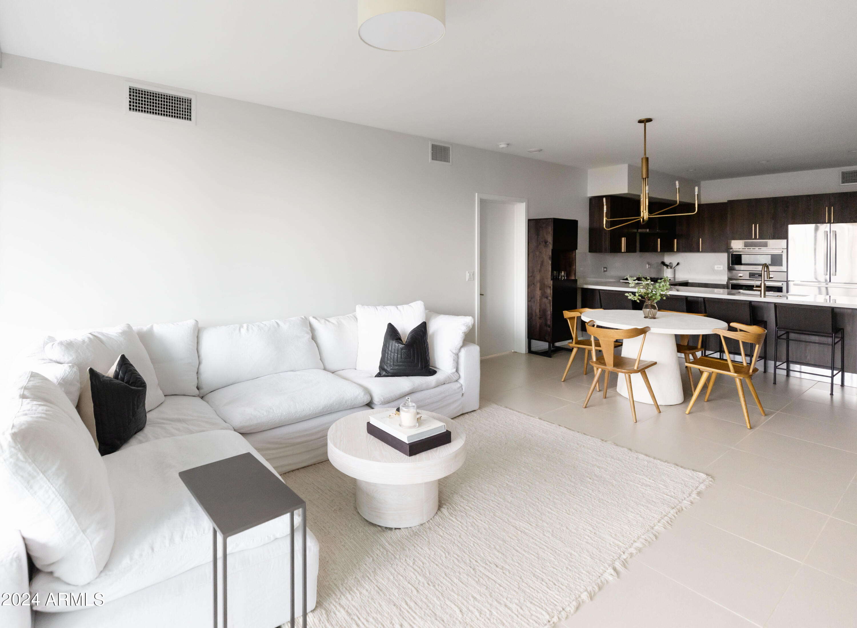 7180 E KIERLAND Boulevard # 213