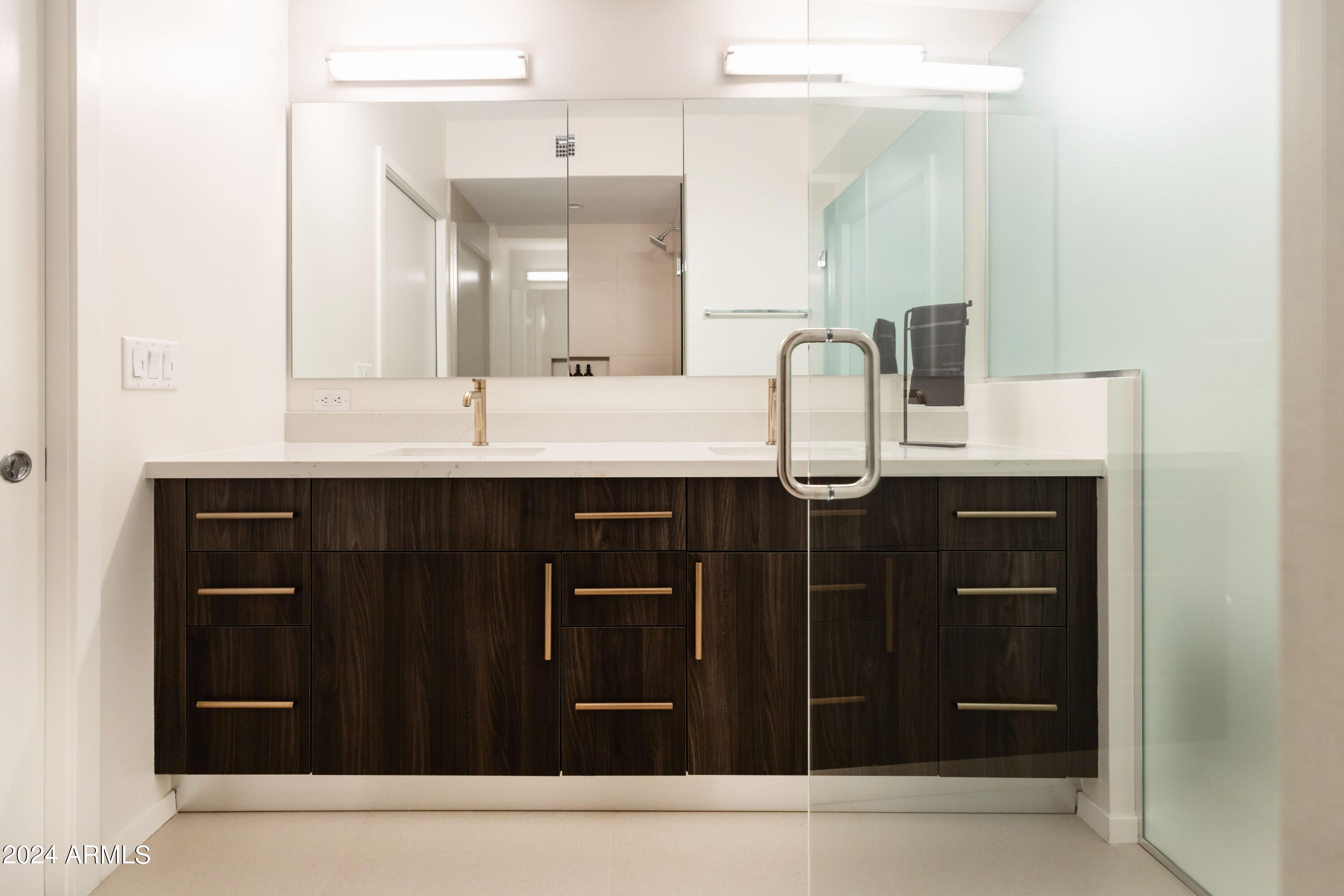 7180 E KIERLAND Boulevard # 213