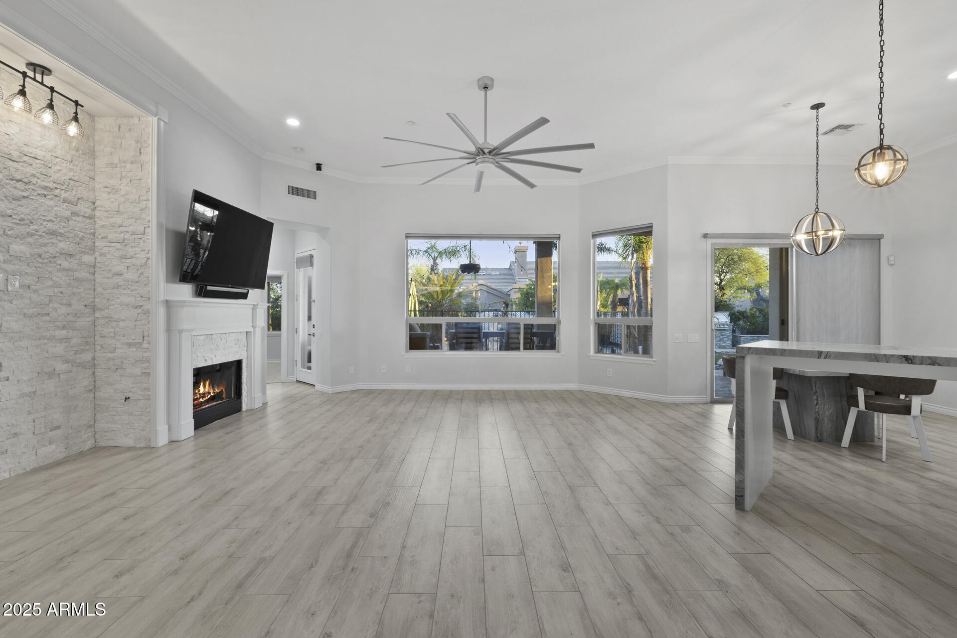 12593 E DESERT COVE Avenue