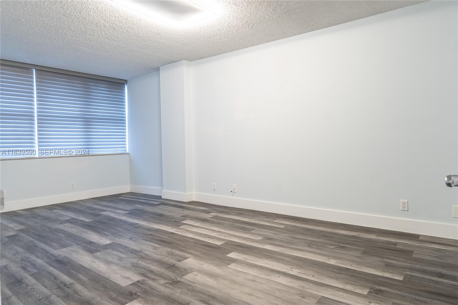 1170 N Federal Highway 1011
