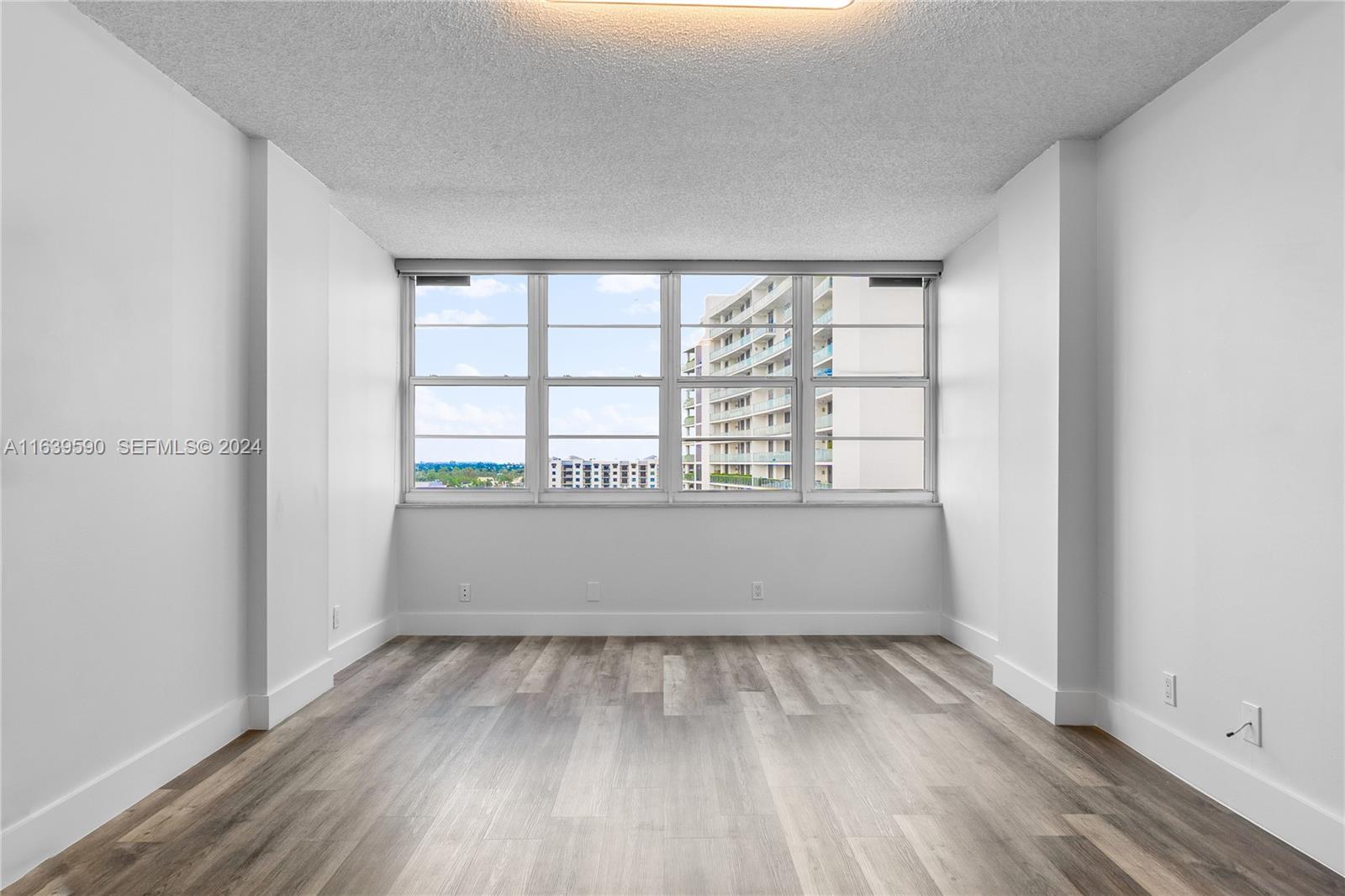 1170 N Federal Highway 1011