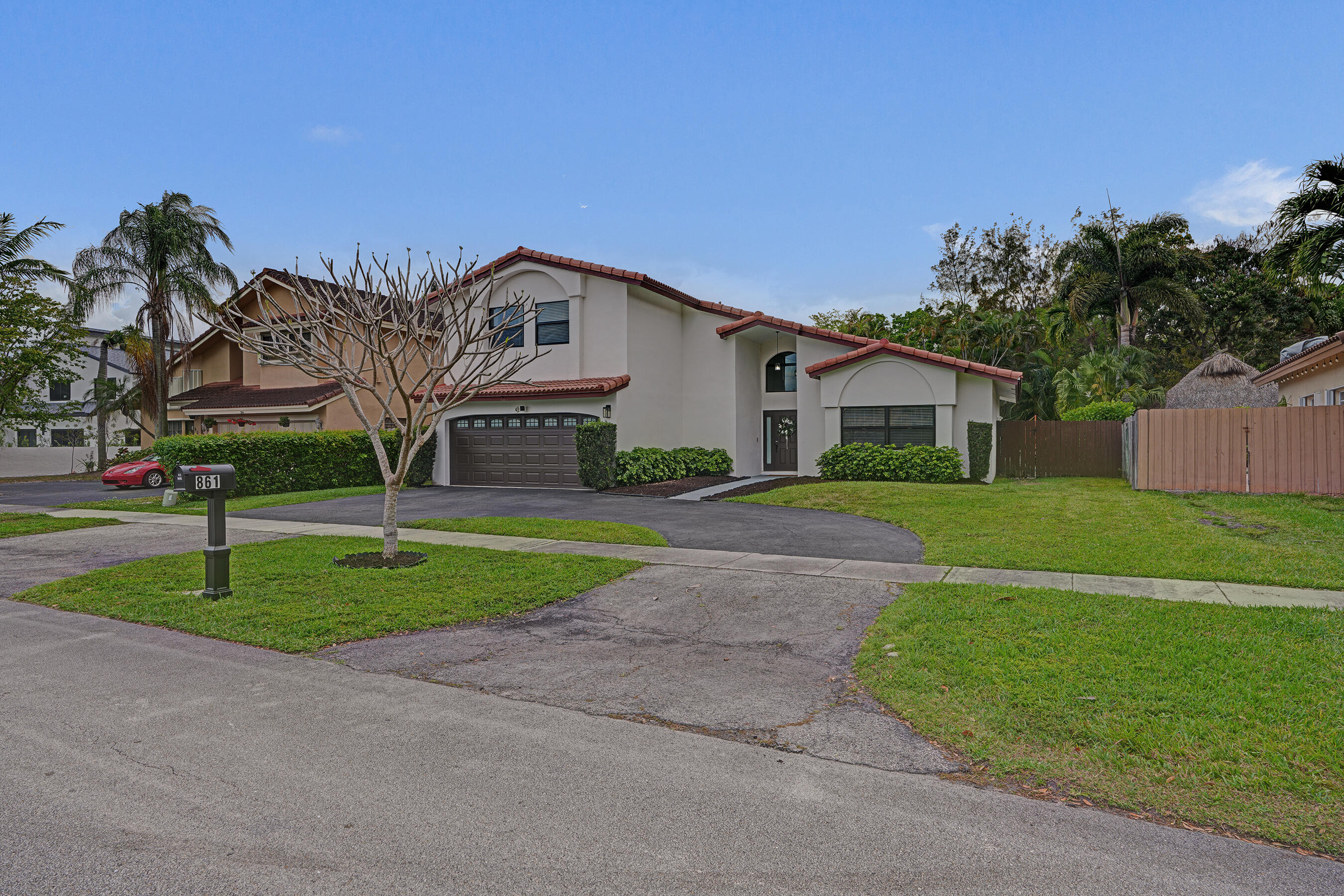 861 Mockingbird Lane