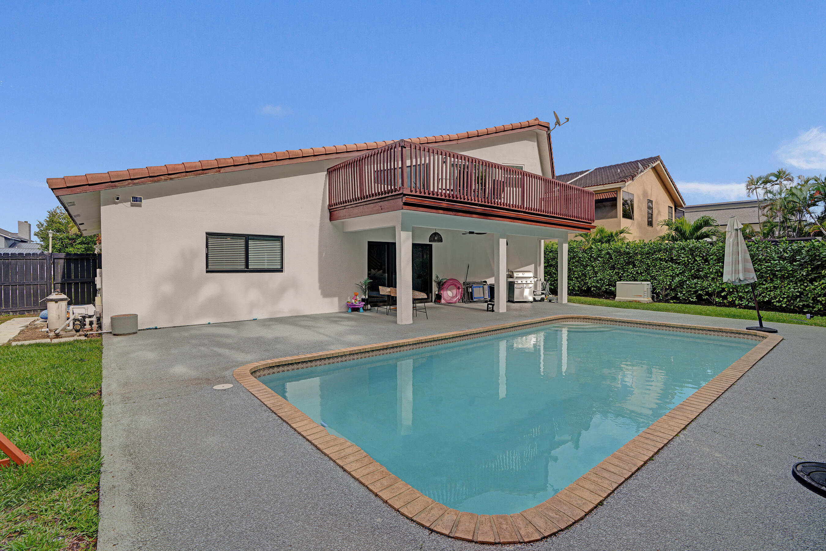 861 Mockingbird Lane