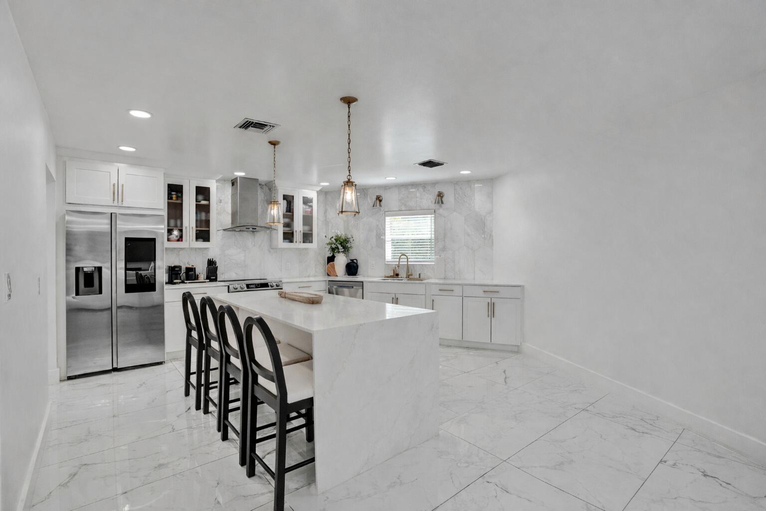 861 Mockingbird Lane