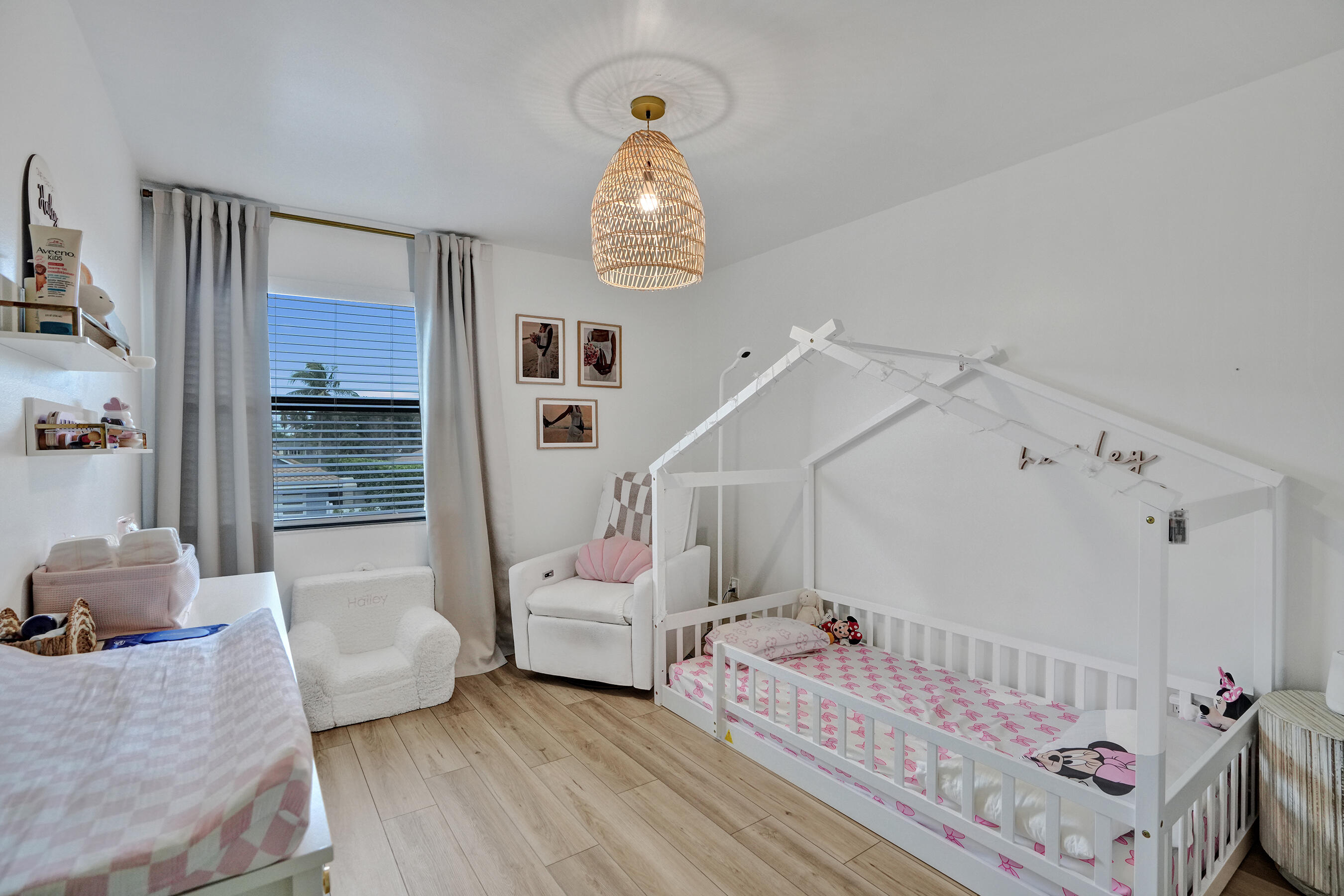 861 Mockingbird Lane