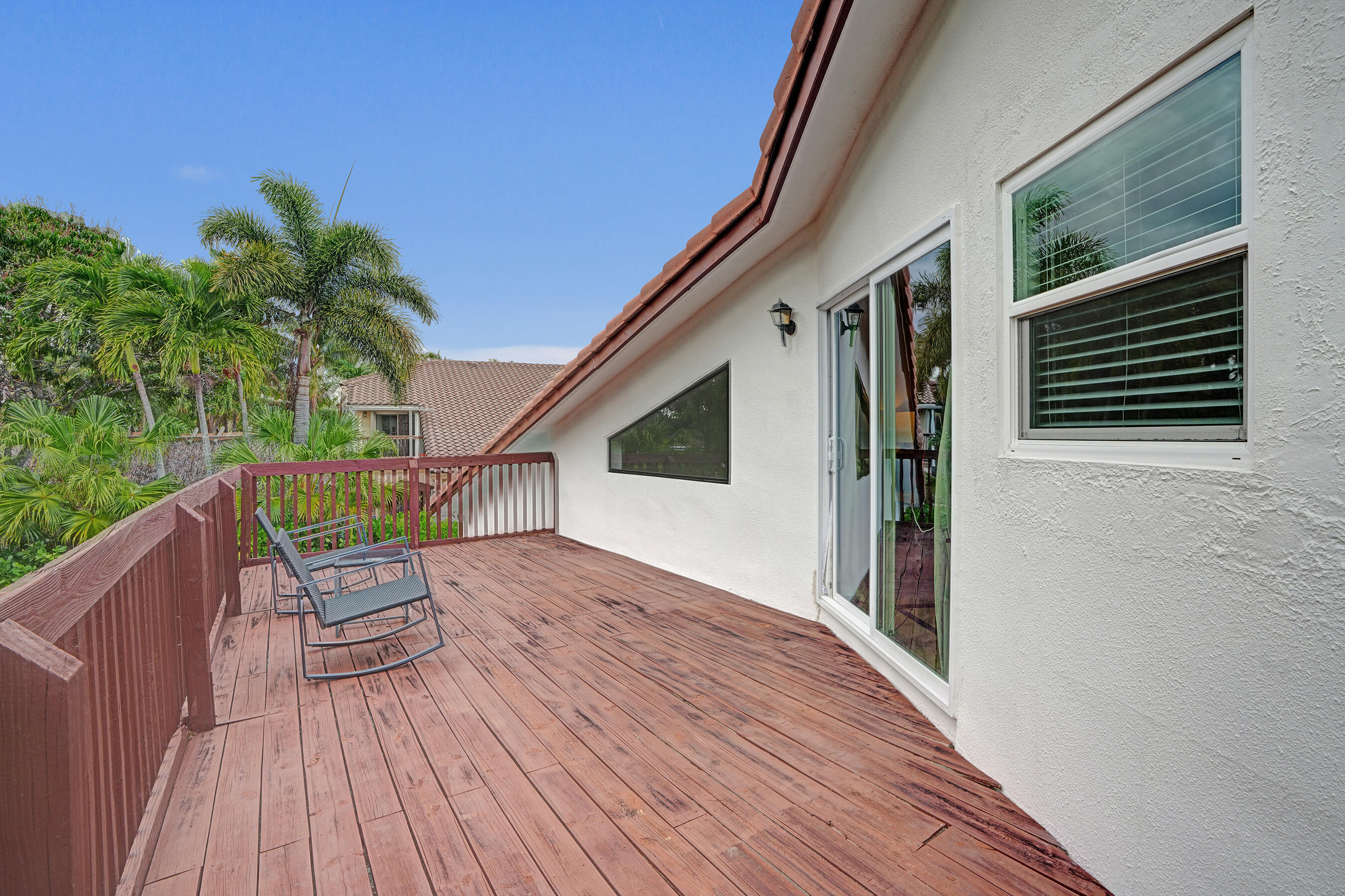 861 Mockingbird Lane