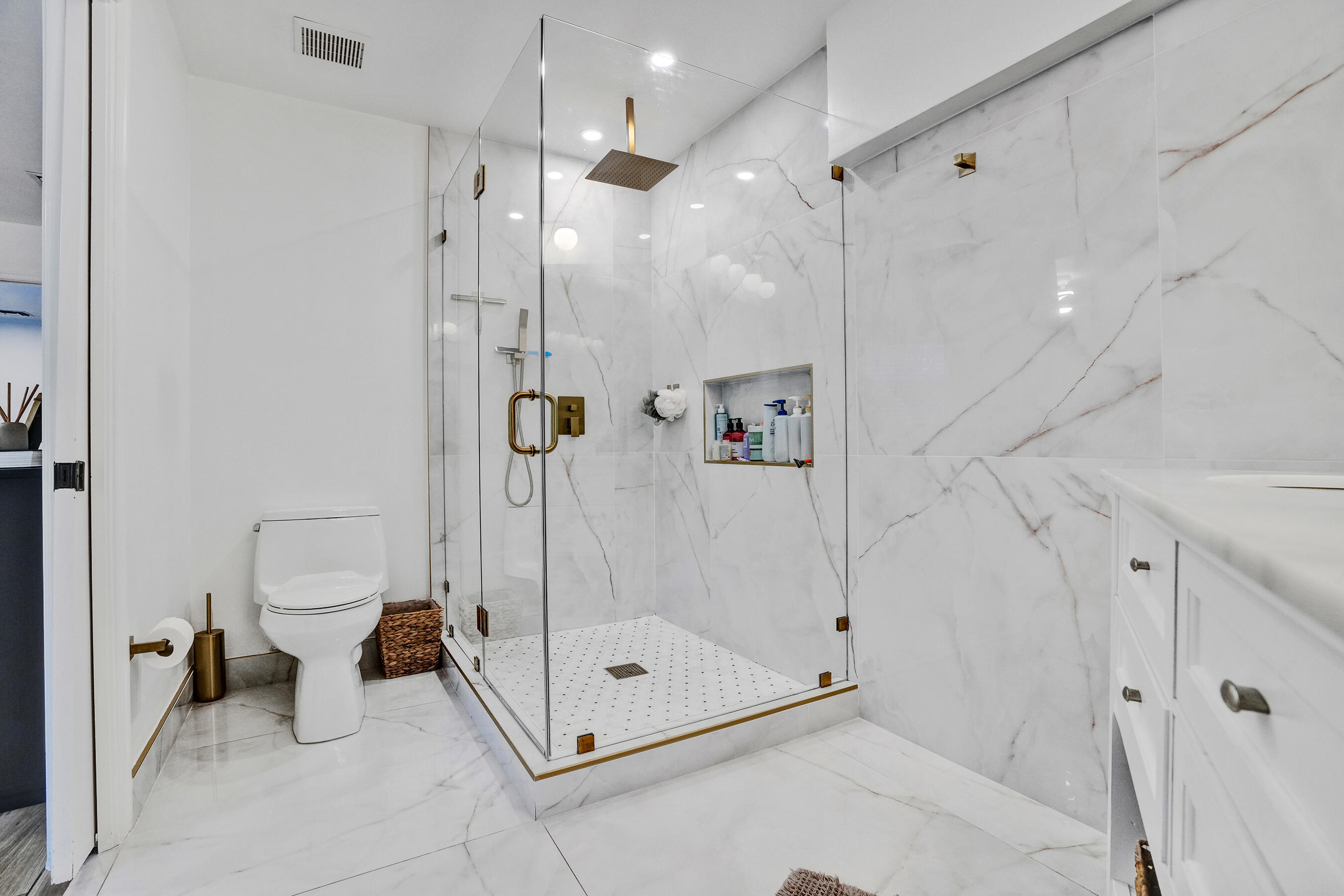 861 Mockingbird Lane