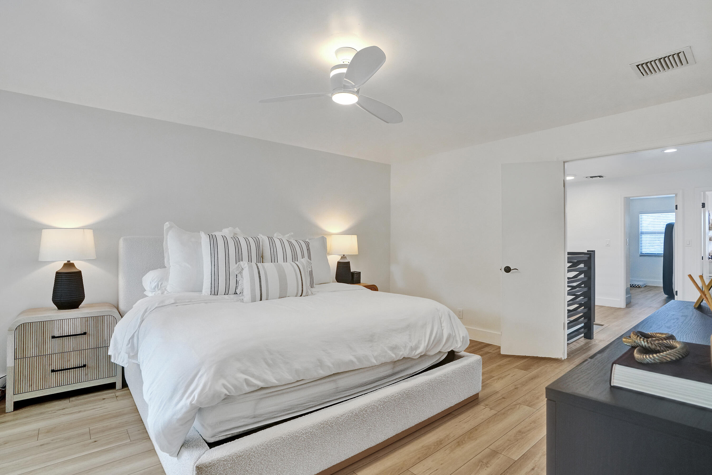 861 Mockingbird Lane