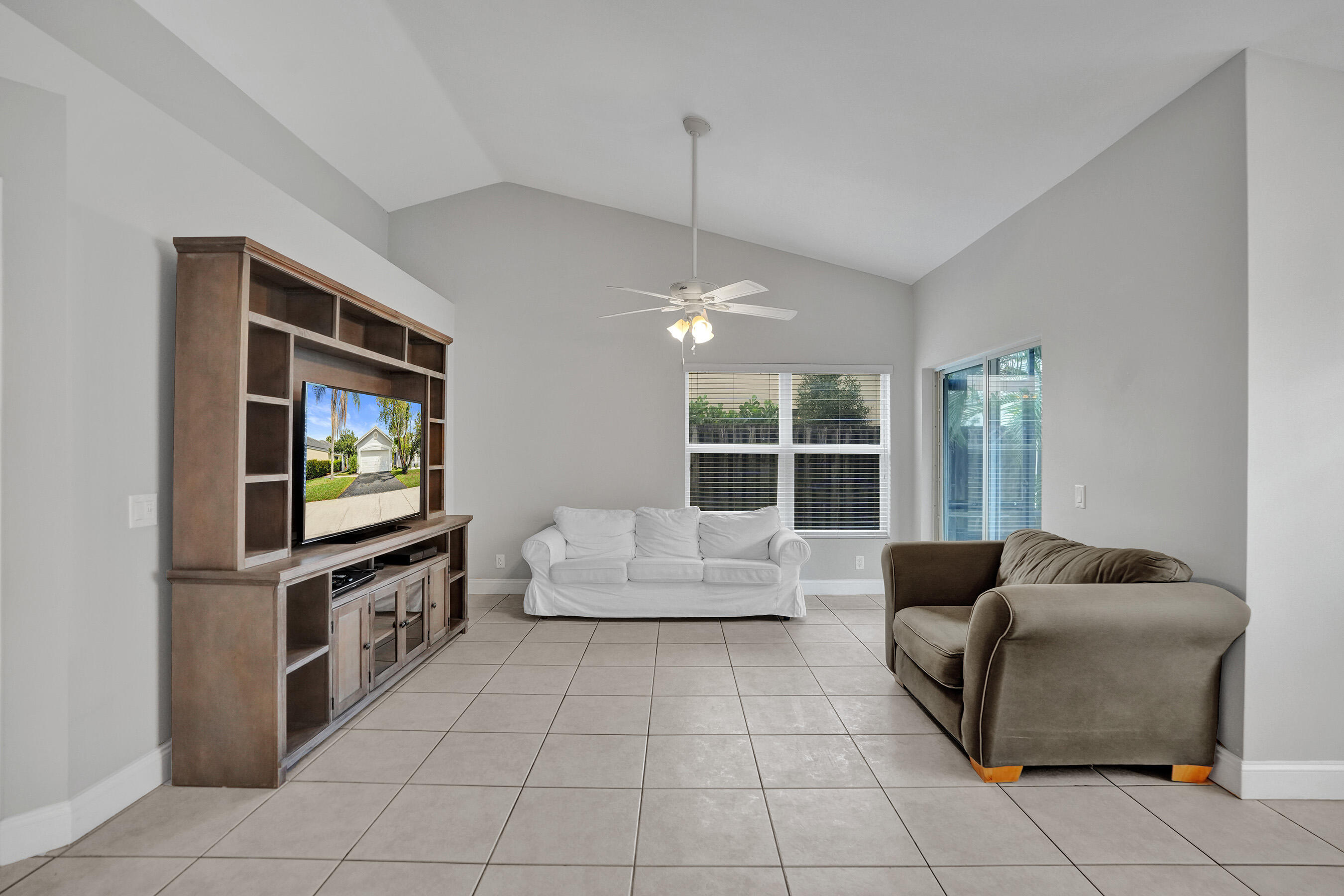 2702 Arborwood Road