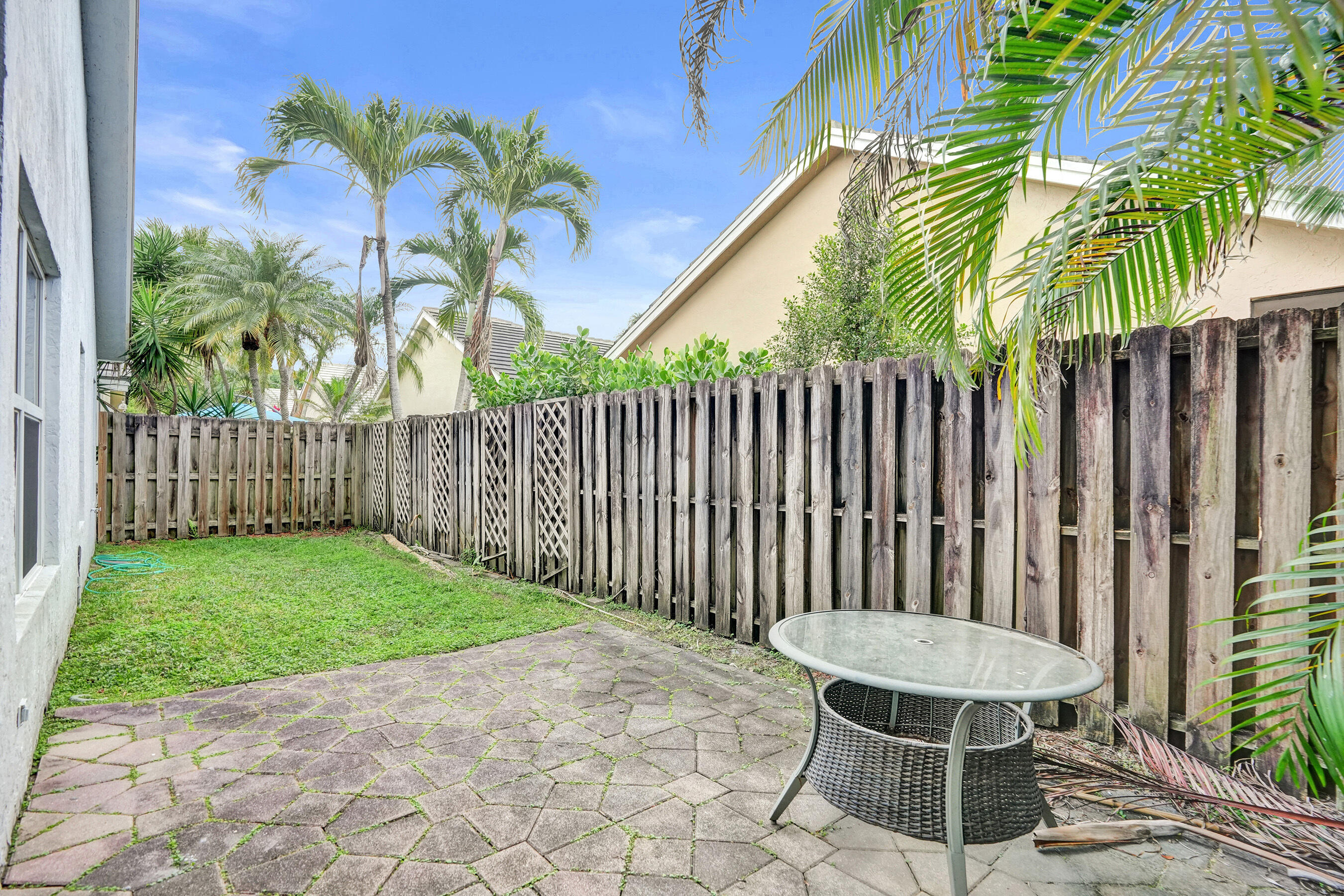 2702 Arborwood Road