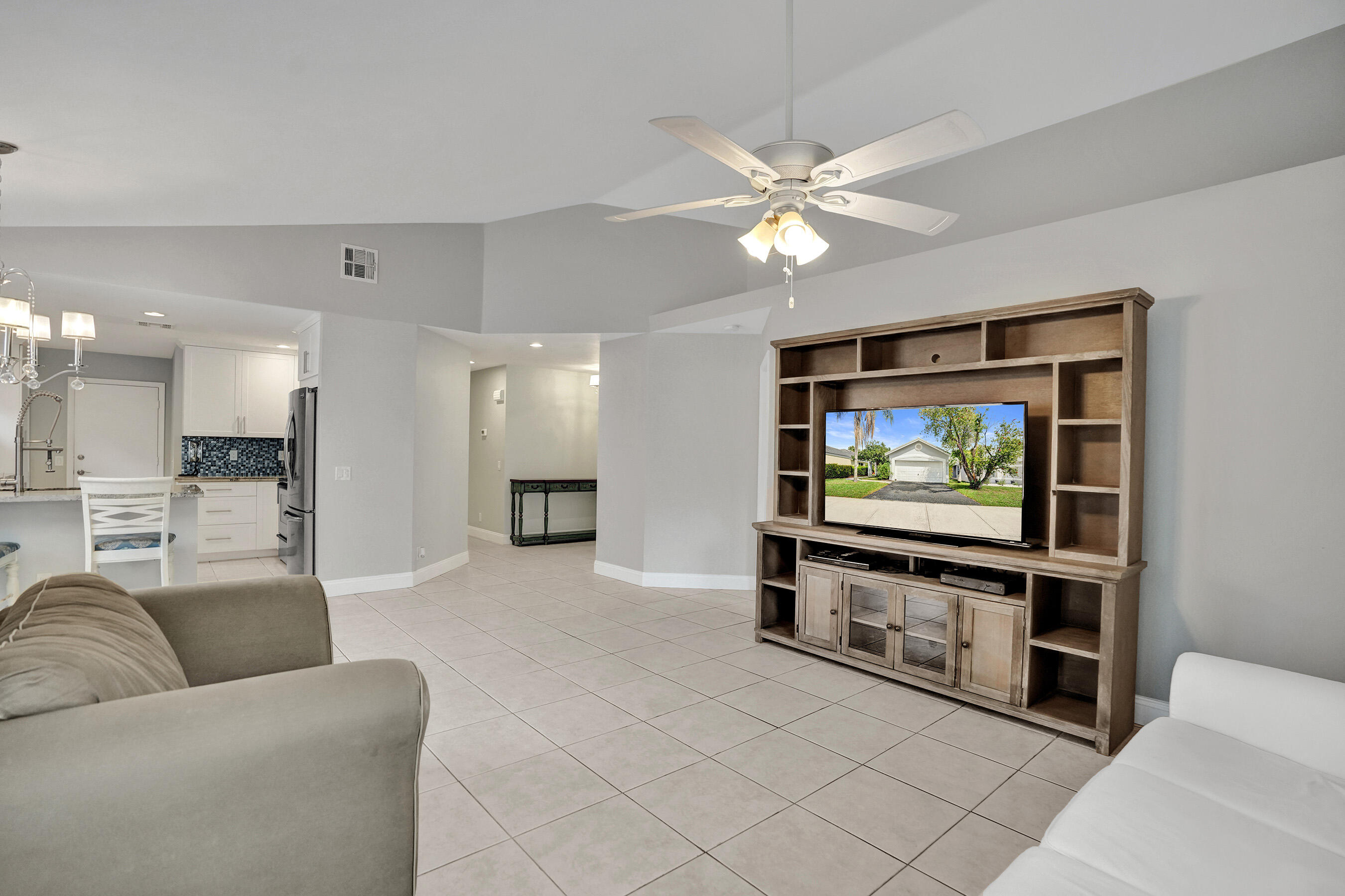 2702 Arborwood Road