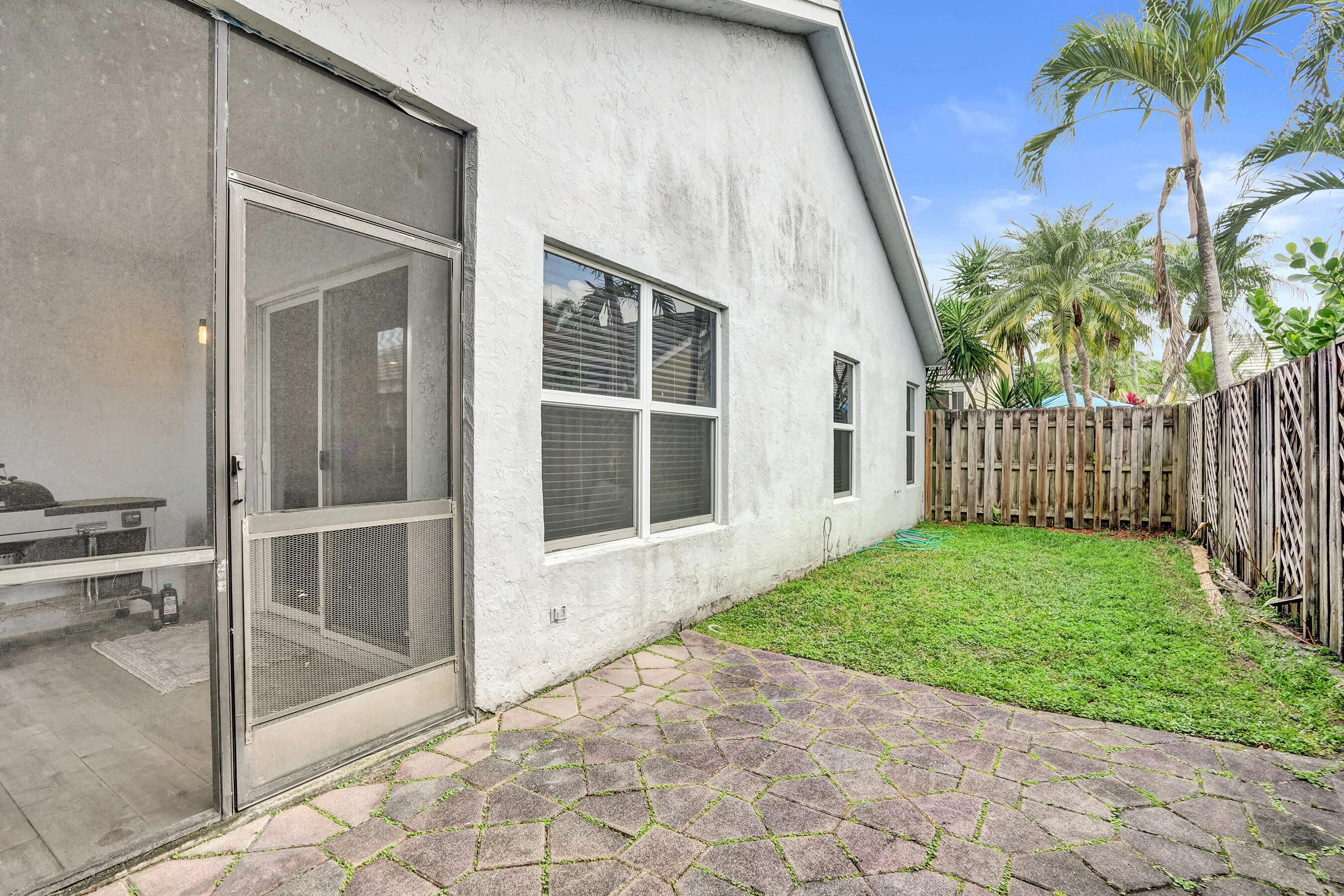 2702 Arborwood Road