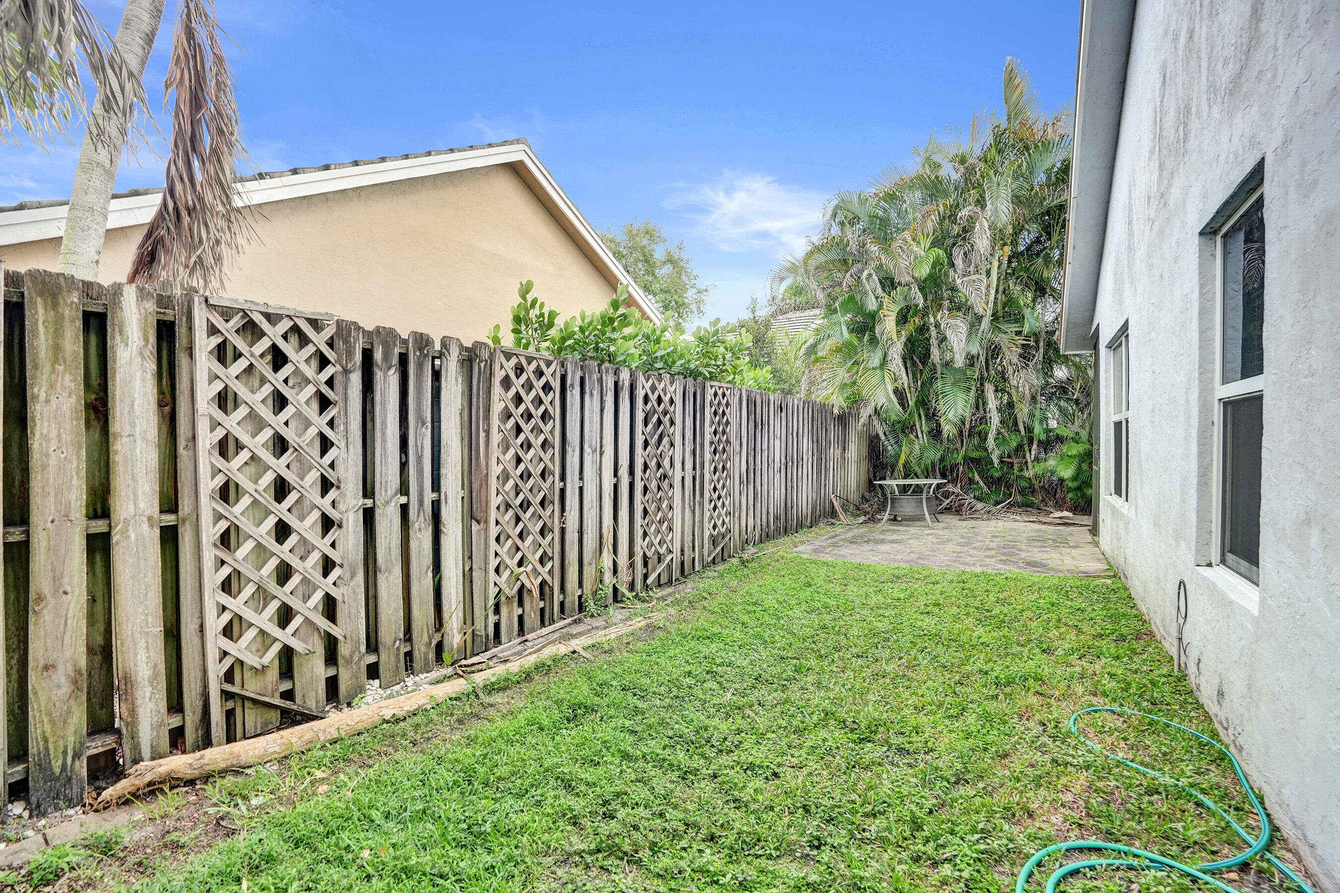 2702 Arborwood Road