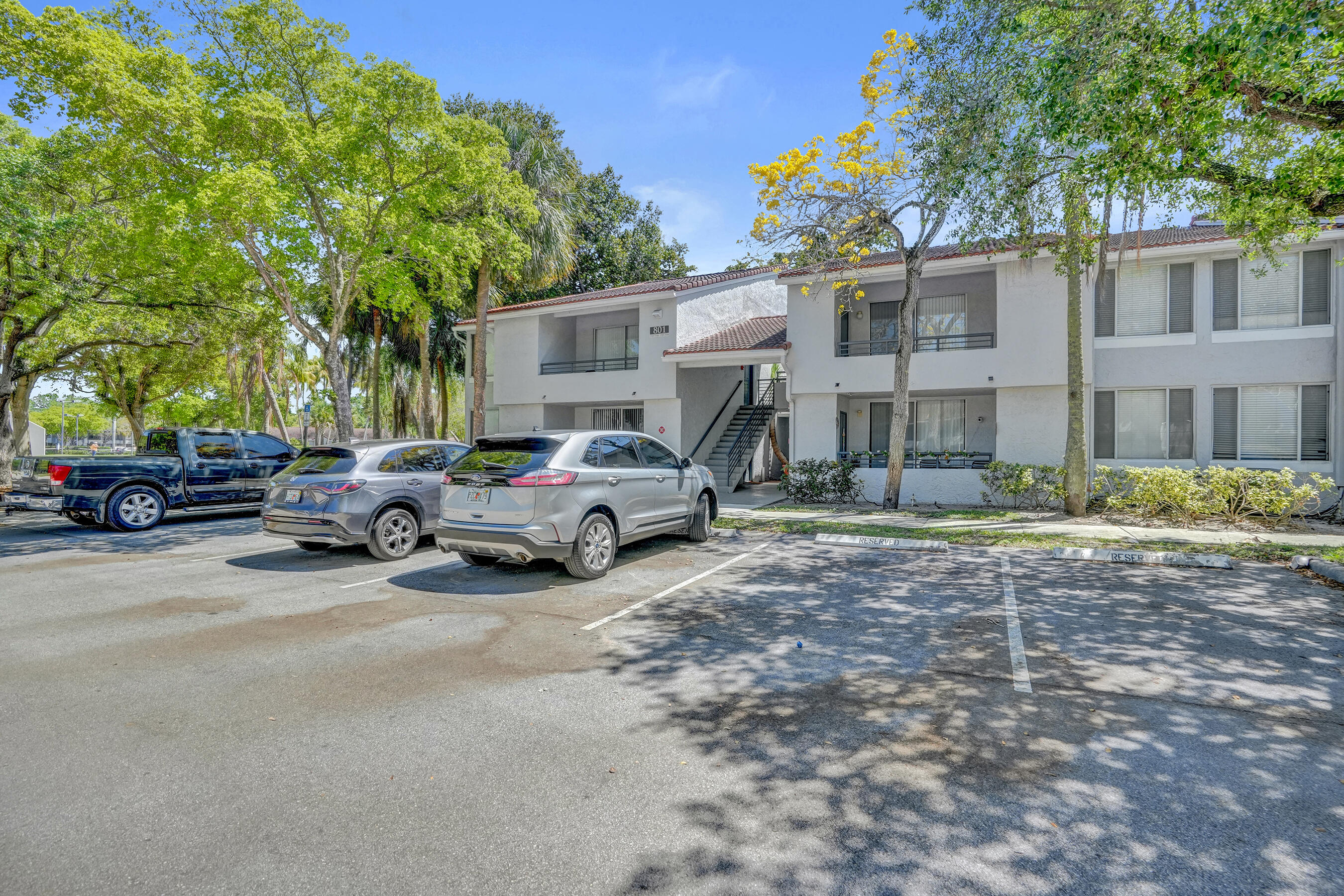 801 Lyons Road 19103