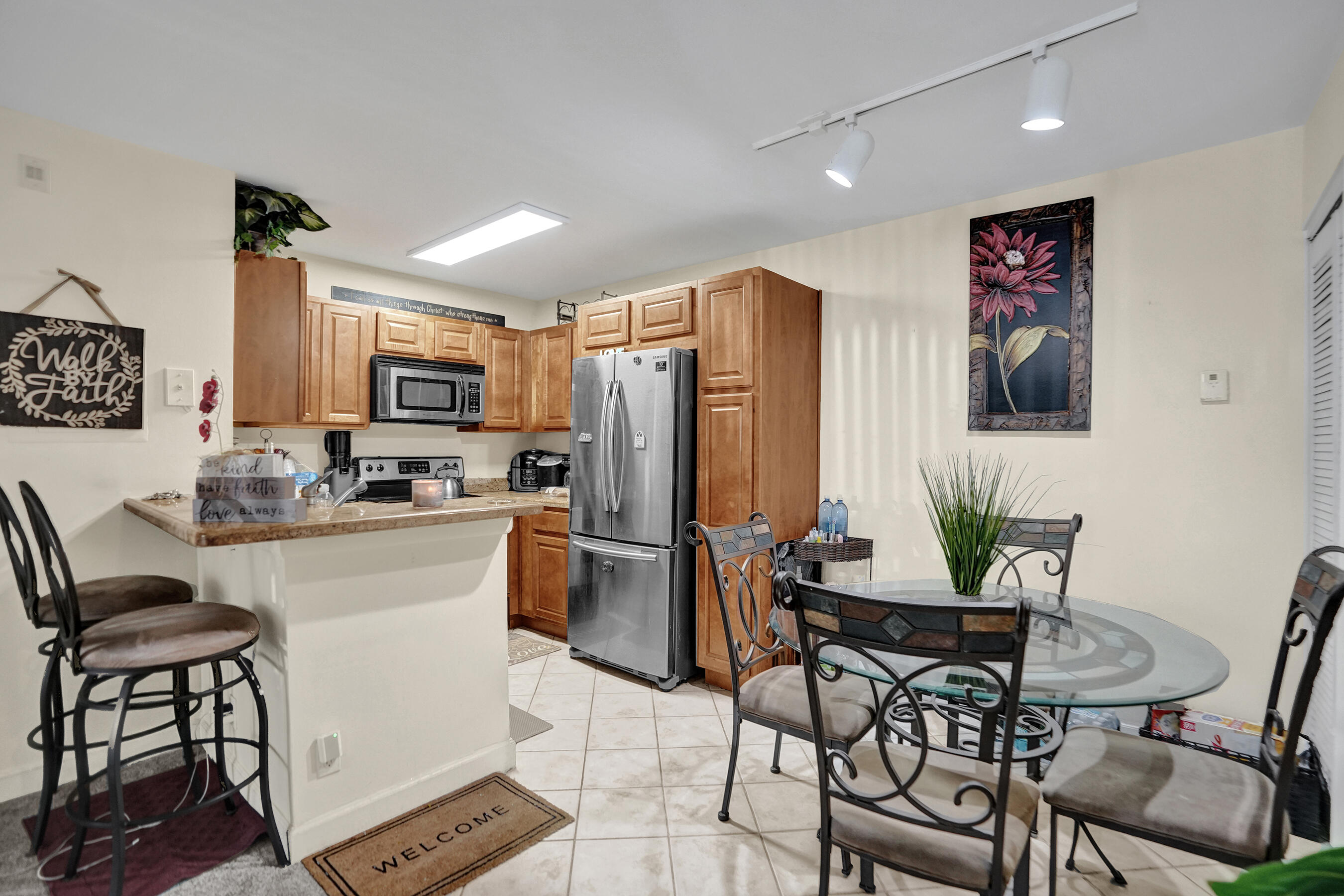 801 Lyons Road 19103